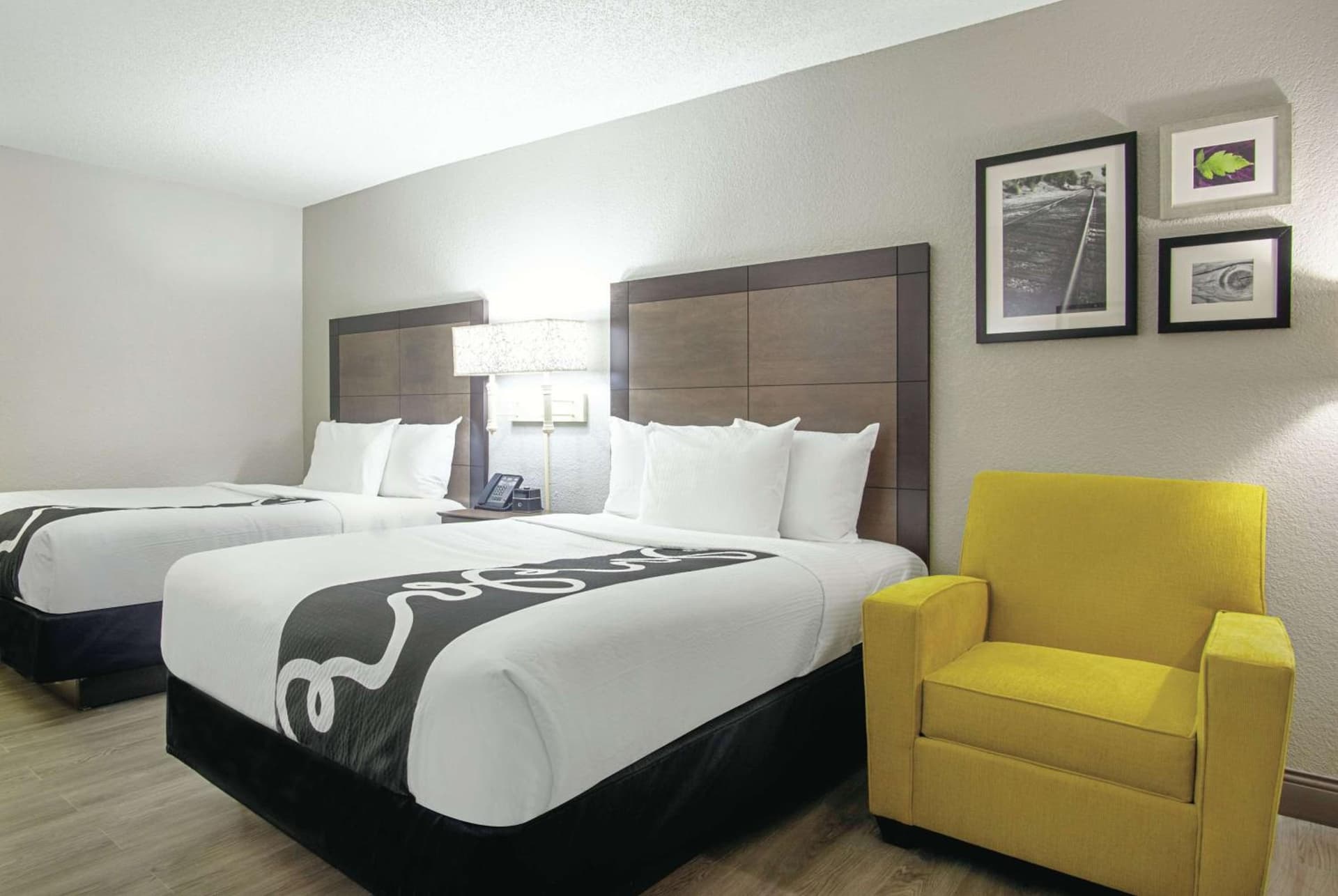 La Quinta Inn by Wyndham West Palm Beach - Florida Turnpike interior in West Palm Beach, FL — gallery photo 2