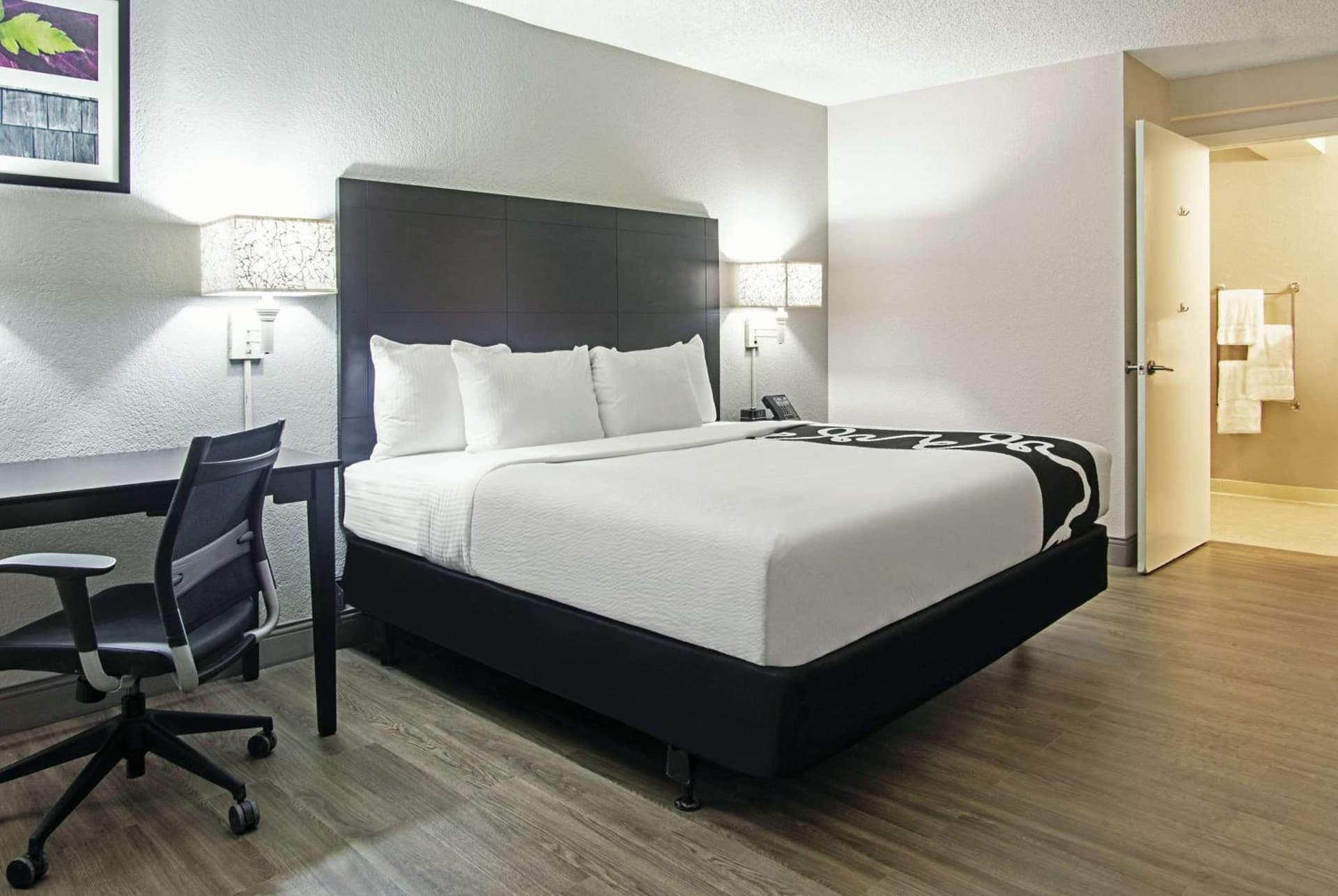 La Quinta Inn by Wyndham West Palm Beach - Florida Turnpike gallery photo in West Palm Beach, FL — image 47