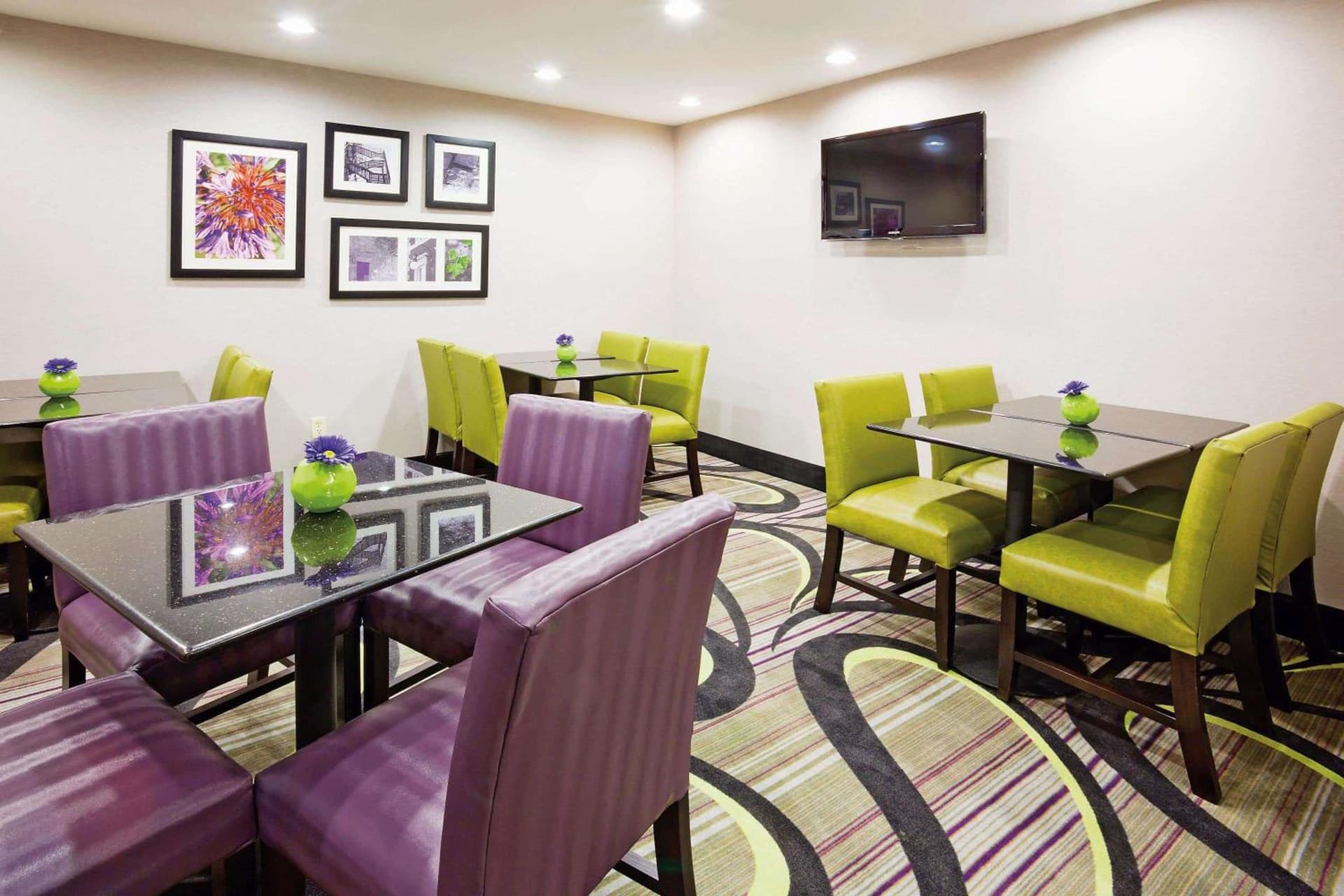 La Quinta Inn by Wyndham Oshkosh gallery photo in Oshkosh, WI — image 15