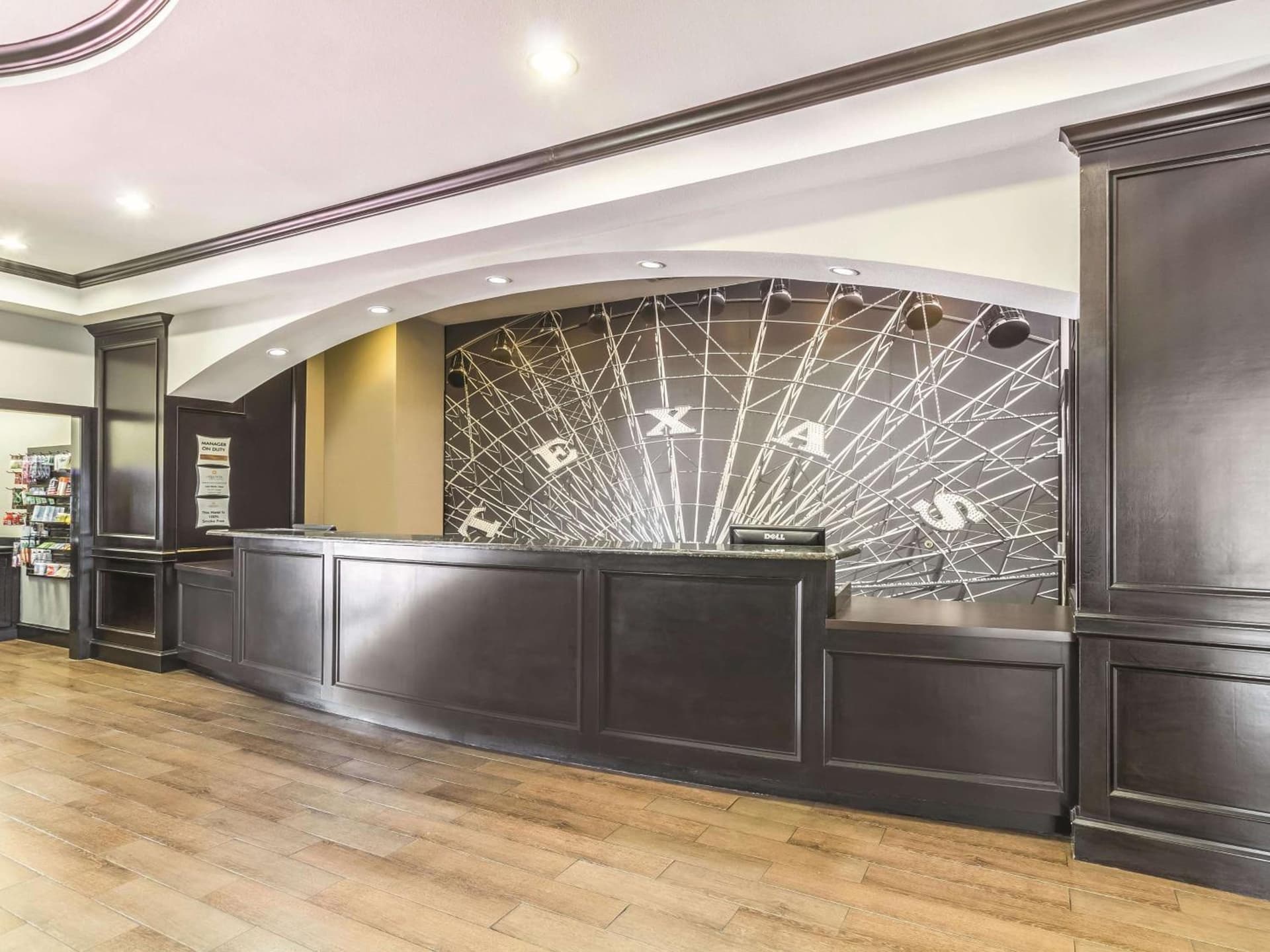 La Quinta by Wyndham Fort Worth - Lake Worth gallery photo in Fort Worth, TX — image 44