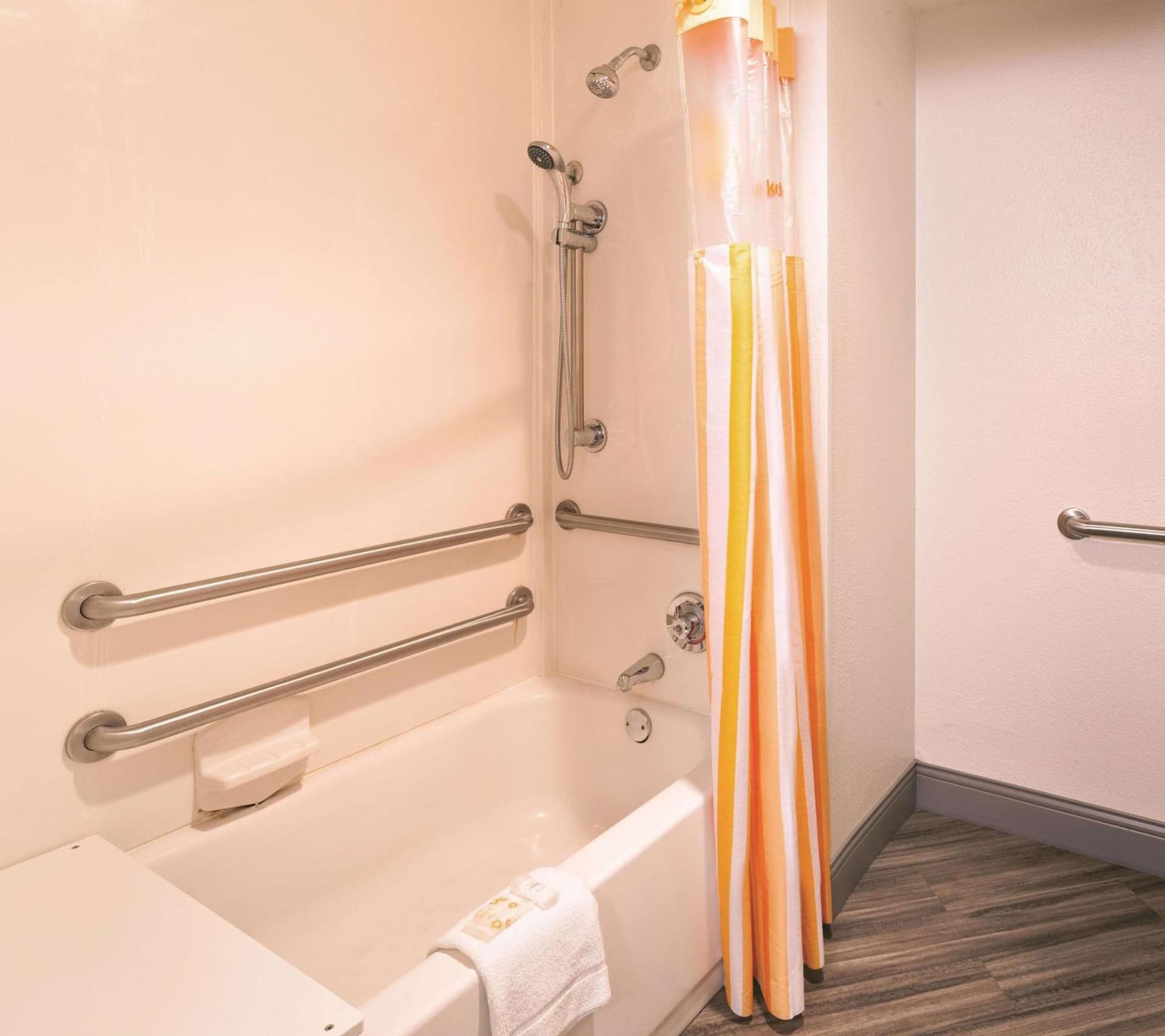 La Quinta by Wyndham Miami Airport East gallery photo in Miami, FL — image 10