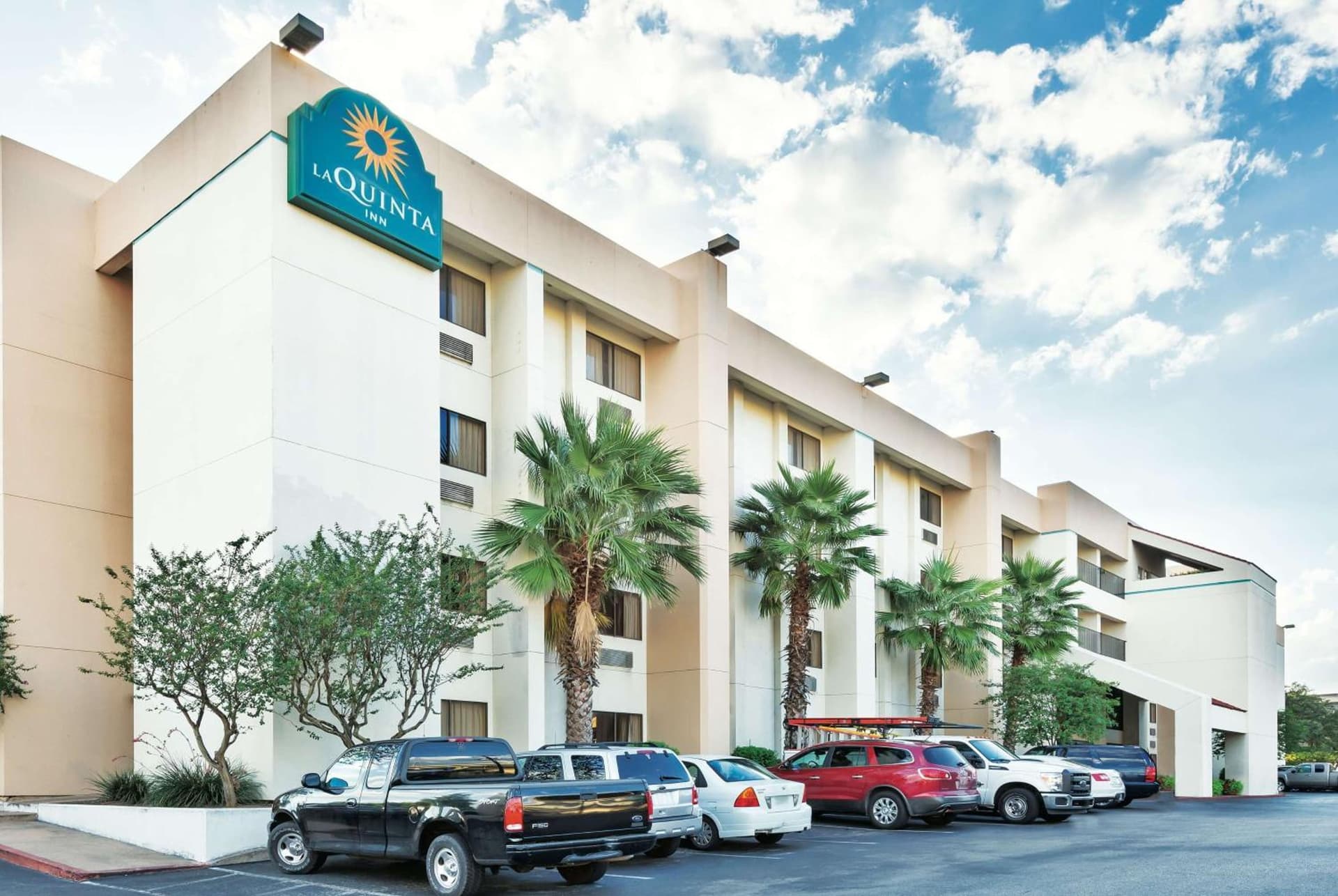 La Quinta Inn by Wyndham Austin North exterior or lobby in Austin, TX — main listing photo
