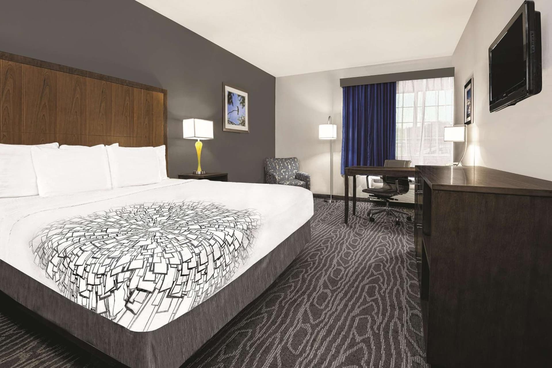 La Quinta Inn & Suites by Wyndham Mercedes Outlet Mall gallery photo in Mercedes, TX — image 38