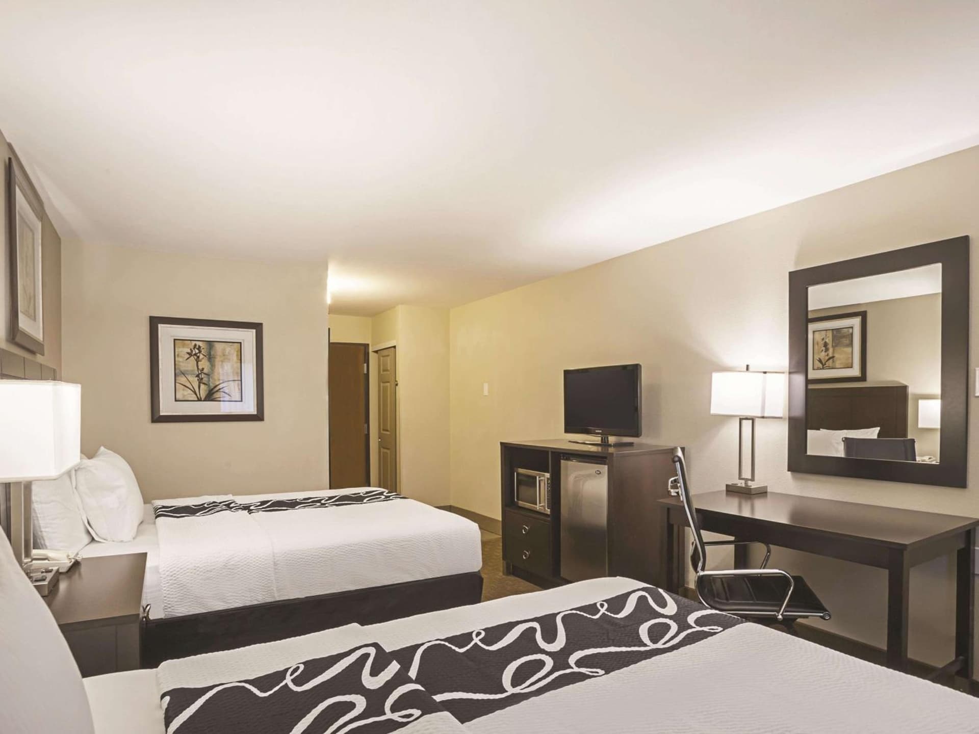 La Quinta Inn by Wyndham Olympia - Lacey gallery photo in Lacey, WA — image 10
