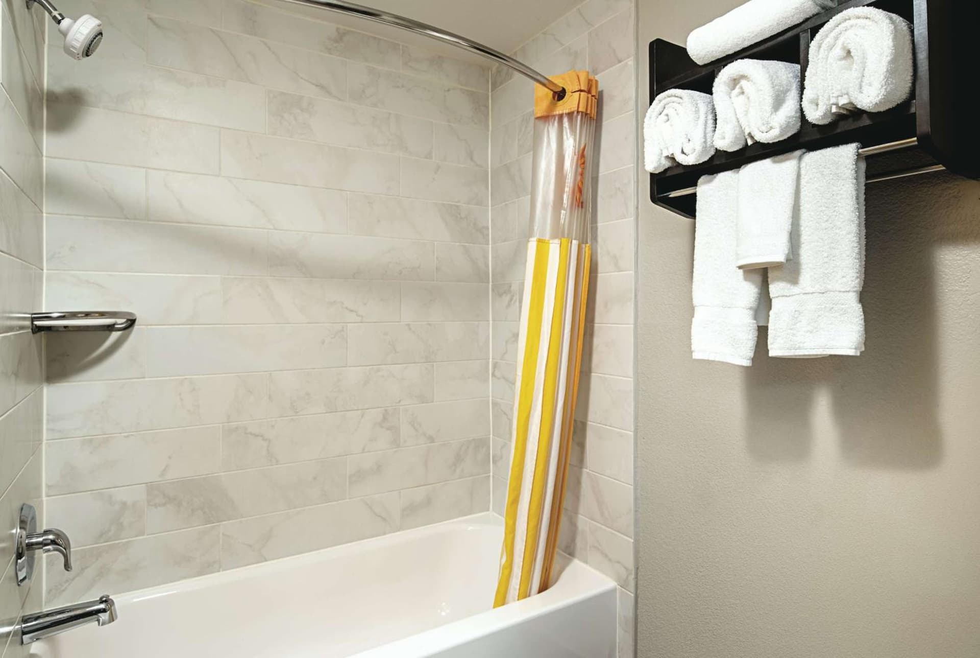 La Quinta Inn by Wyndham Livermore gallery photo in Livermore, CA — image 33