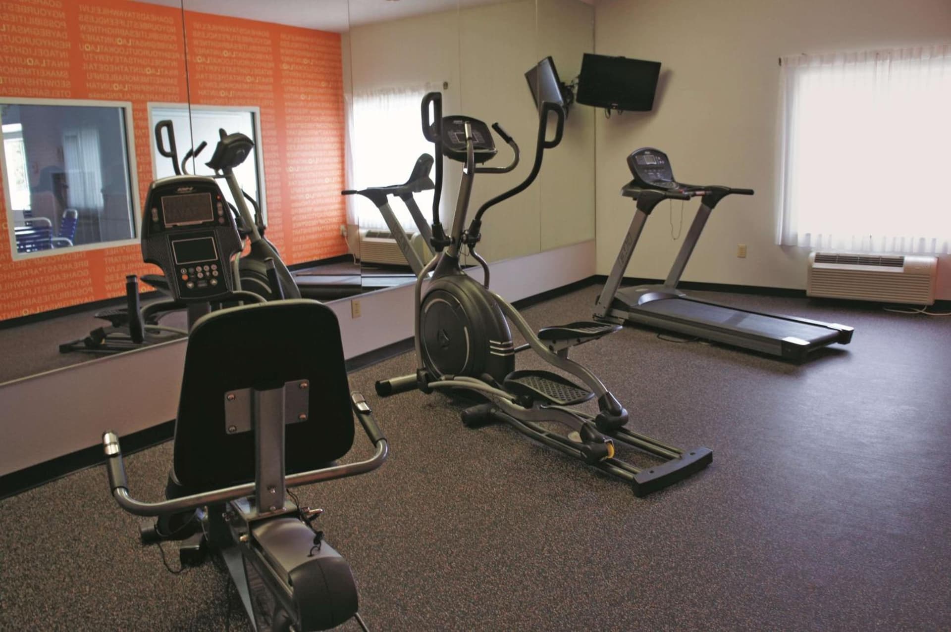 La Quinta by Wyndham Orange gallery photo in Orange, TX — image 12