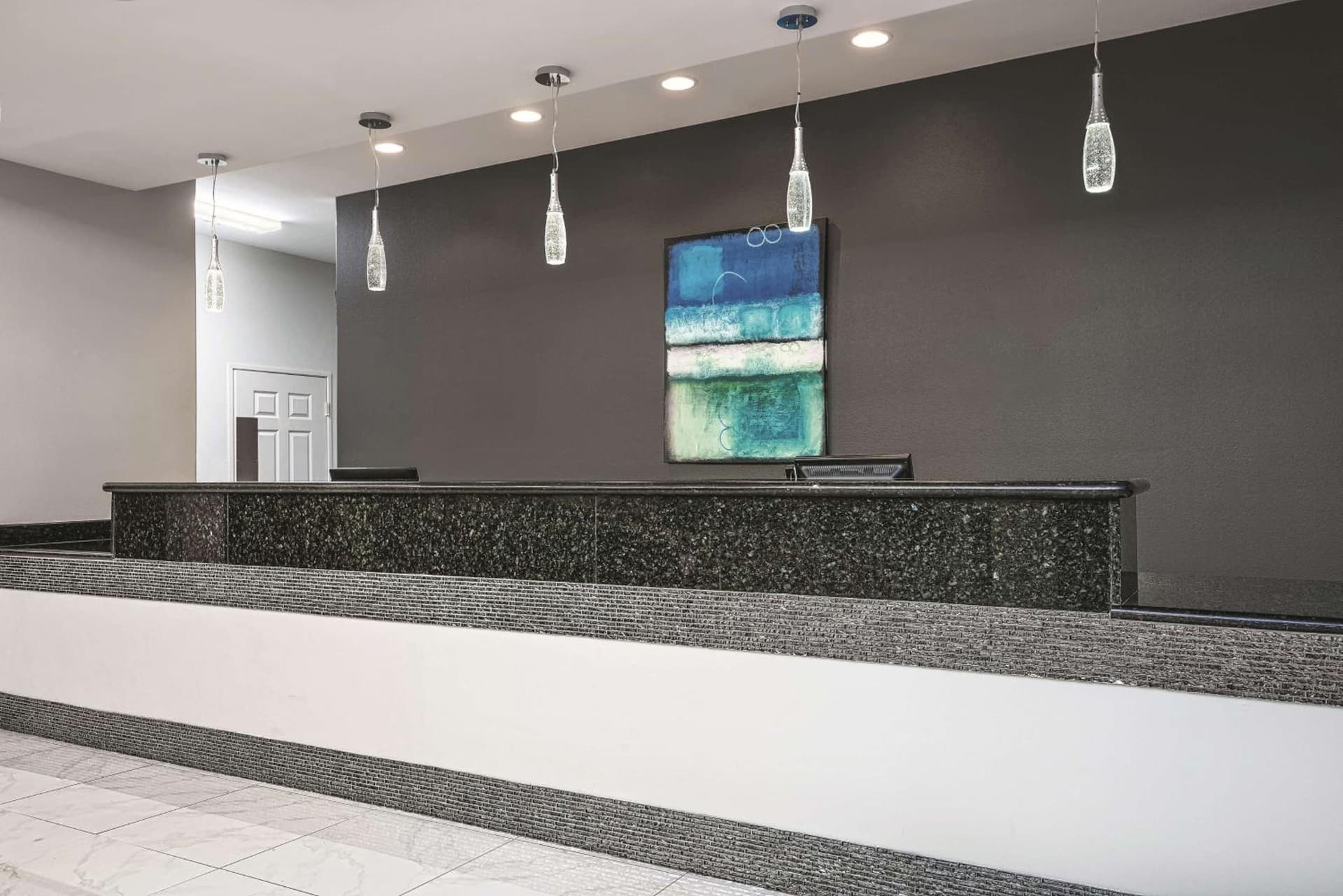 La Quinta Inn & Suites by Wyndham Mercedes Outlet Mall gallery photo in Mercedes, TX — image 30