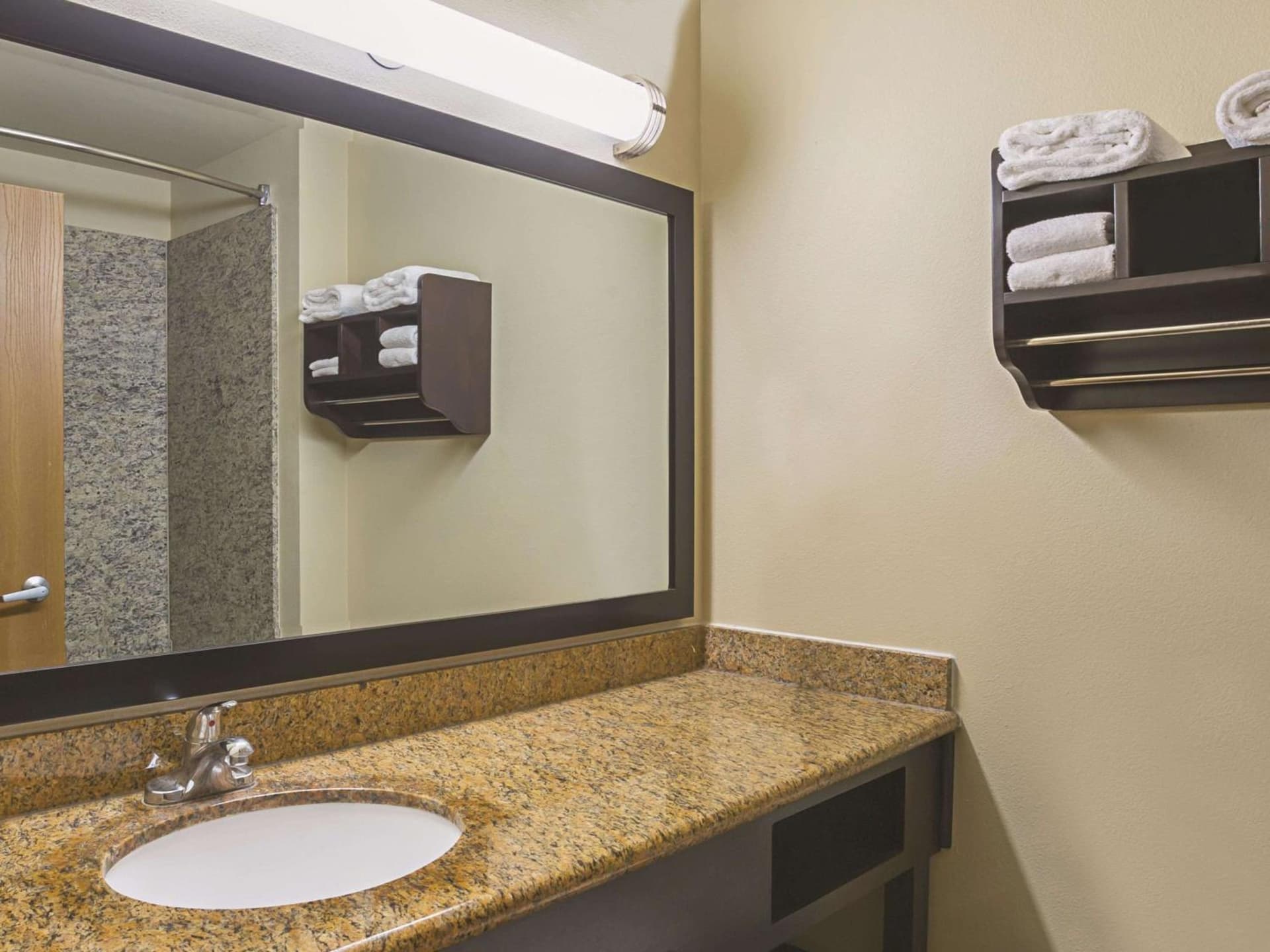 La Quinta Inn by Wyndham Olympia - Lacey gallery photo in Lacey, WA — image 22
