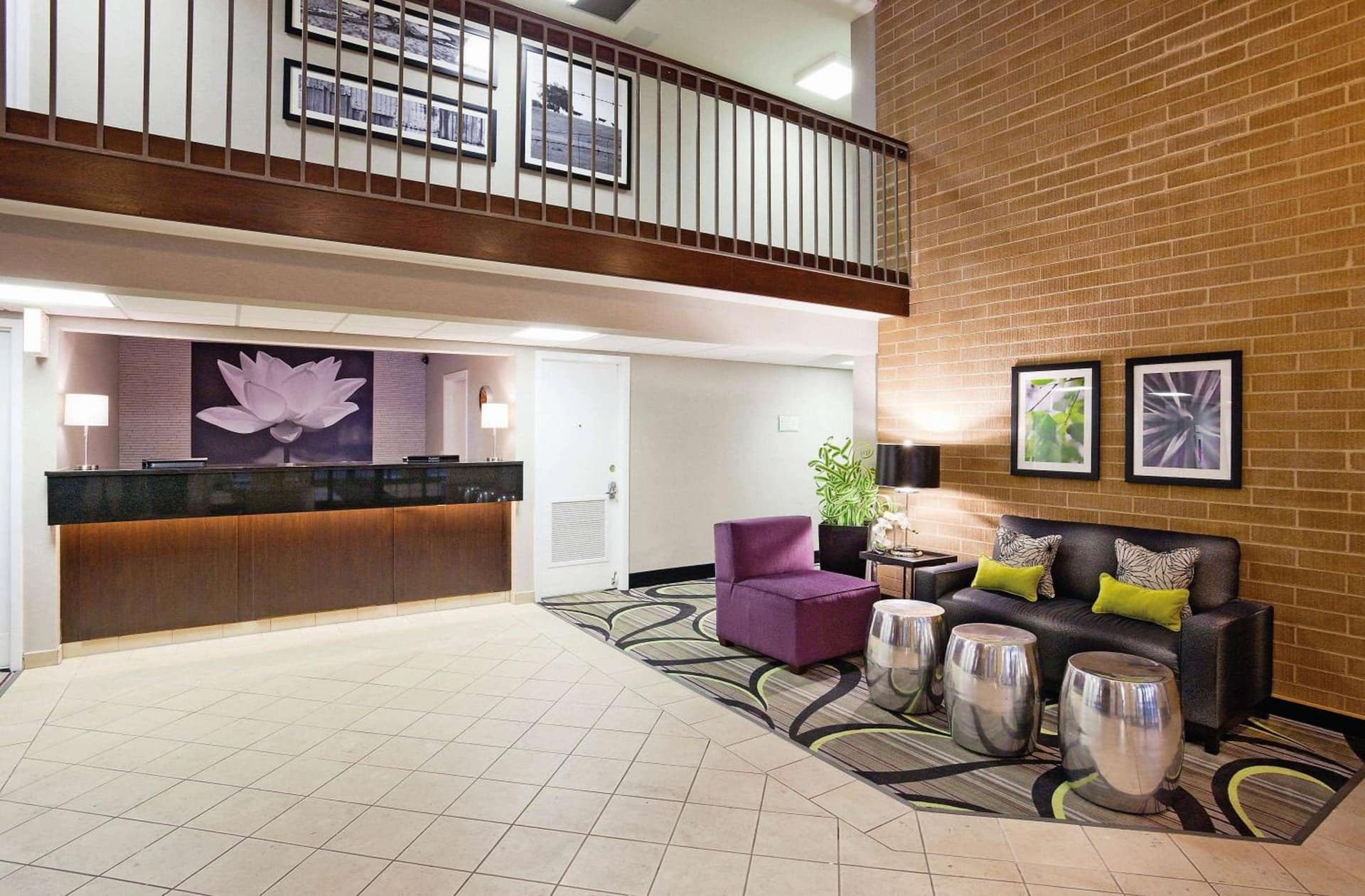 La Quinta Inn by Wyndham Oshkosh interior in Oshkosh, WI — gallery photo 2