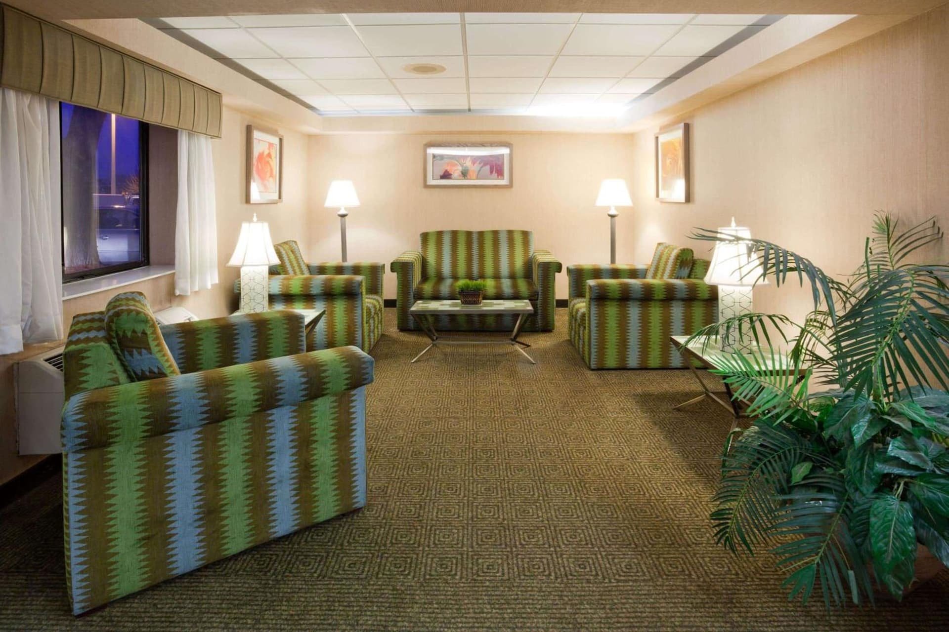 La Quinta Inn by Wyndham Minneapolis Airport Bloomington property views in Bloomington, MN — gallery photo 3