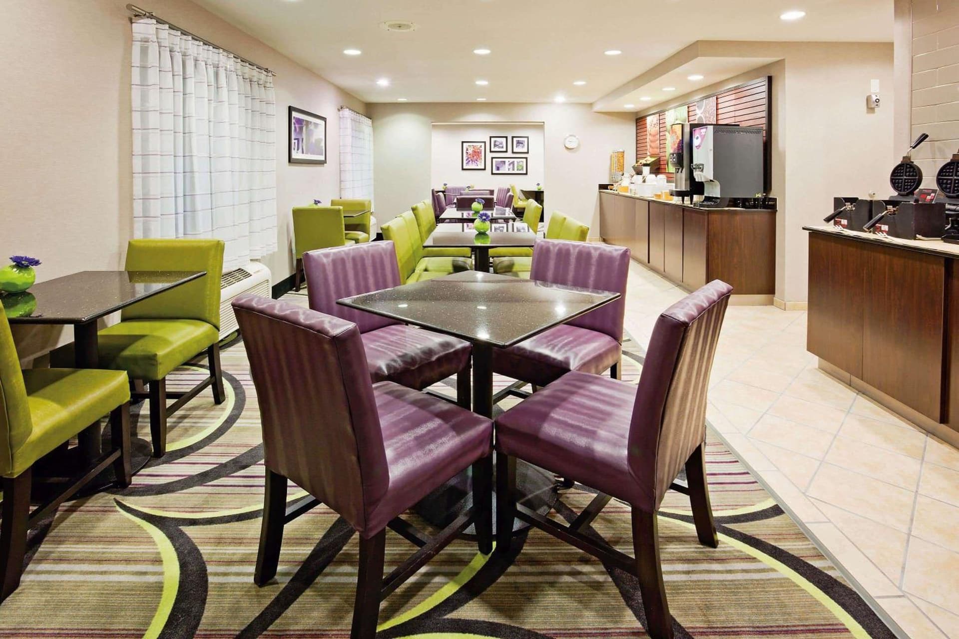 La Quinta Inn by Wyndham Oshkosh gallery photo in Oshkosh, WI — image 42