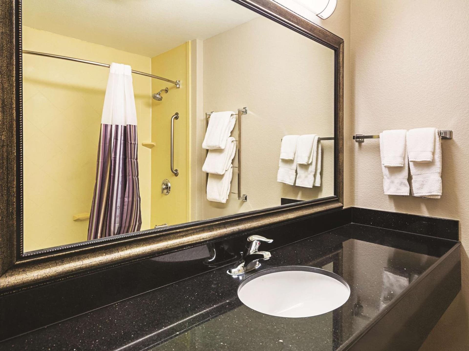 La Quinta by Wyndham Fresno Northwest gallery photo in Fresno, CA — image 40