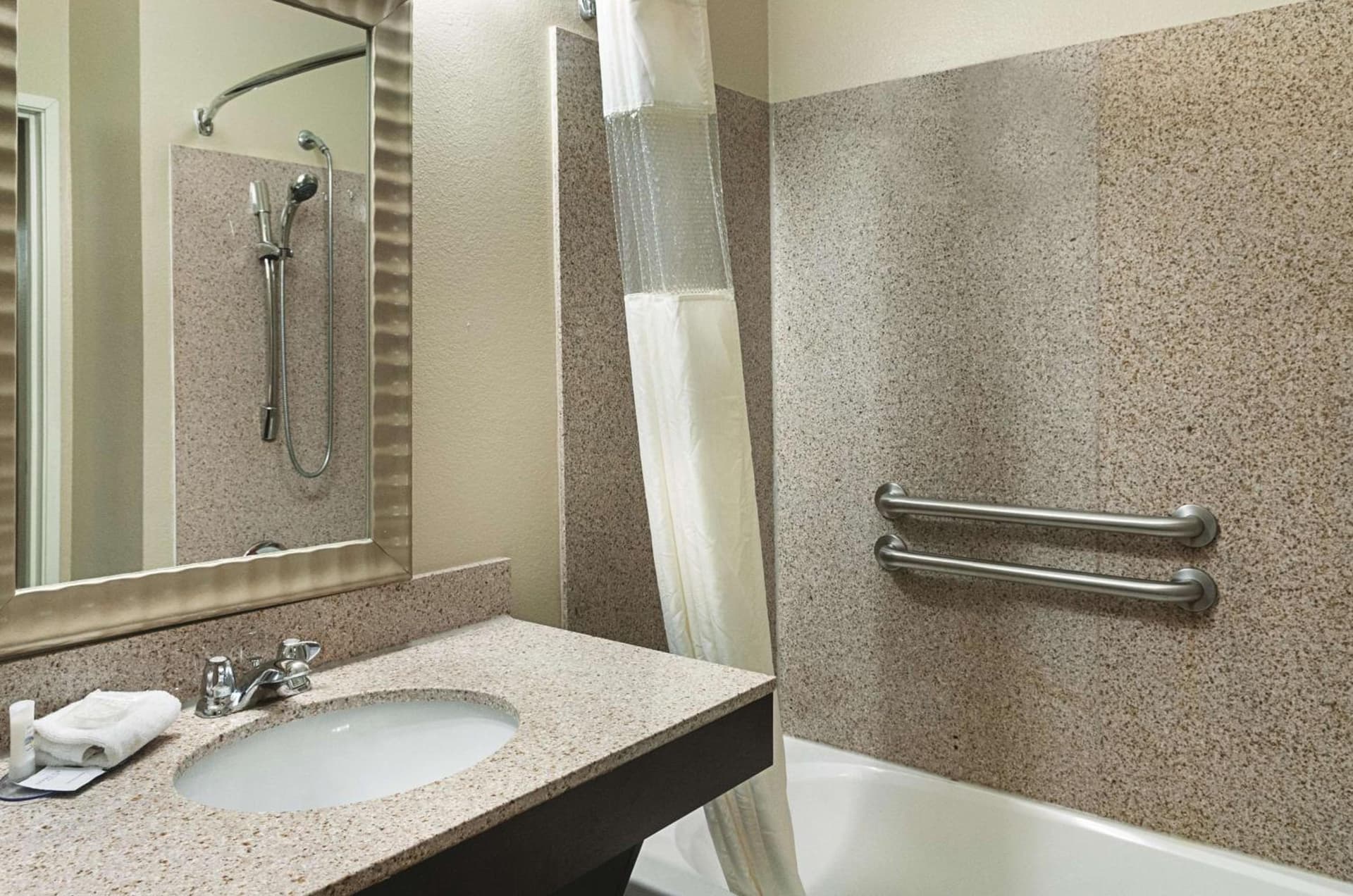 La Quinta by Wyndham Houma gallery photo in Houma, LA — image 24