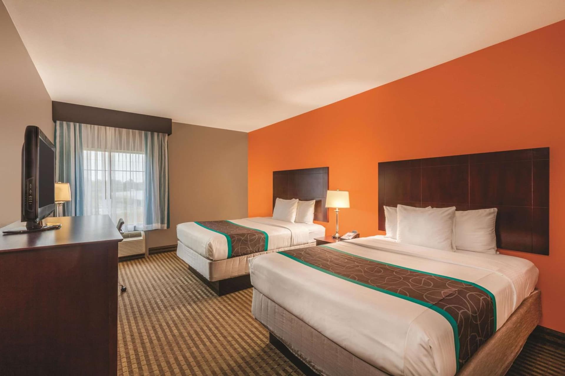 La Quinta by Wyndham Houston IAH Bush Intl Airport E gallery photo in Humble, TX — image 29