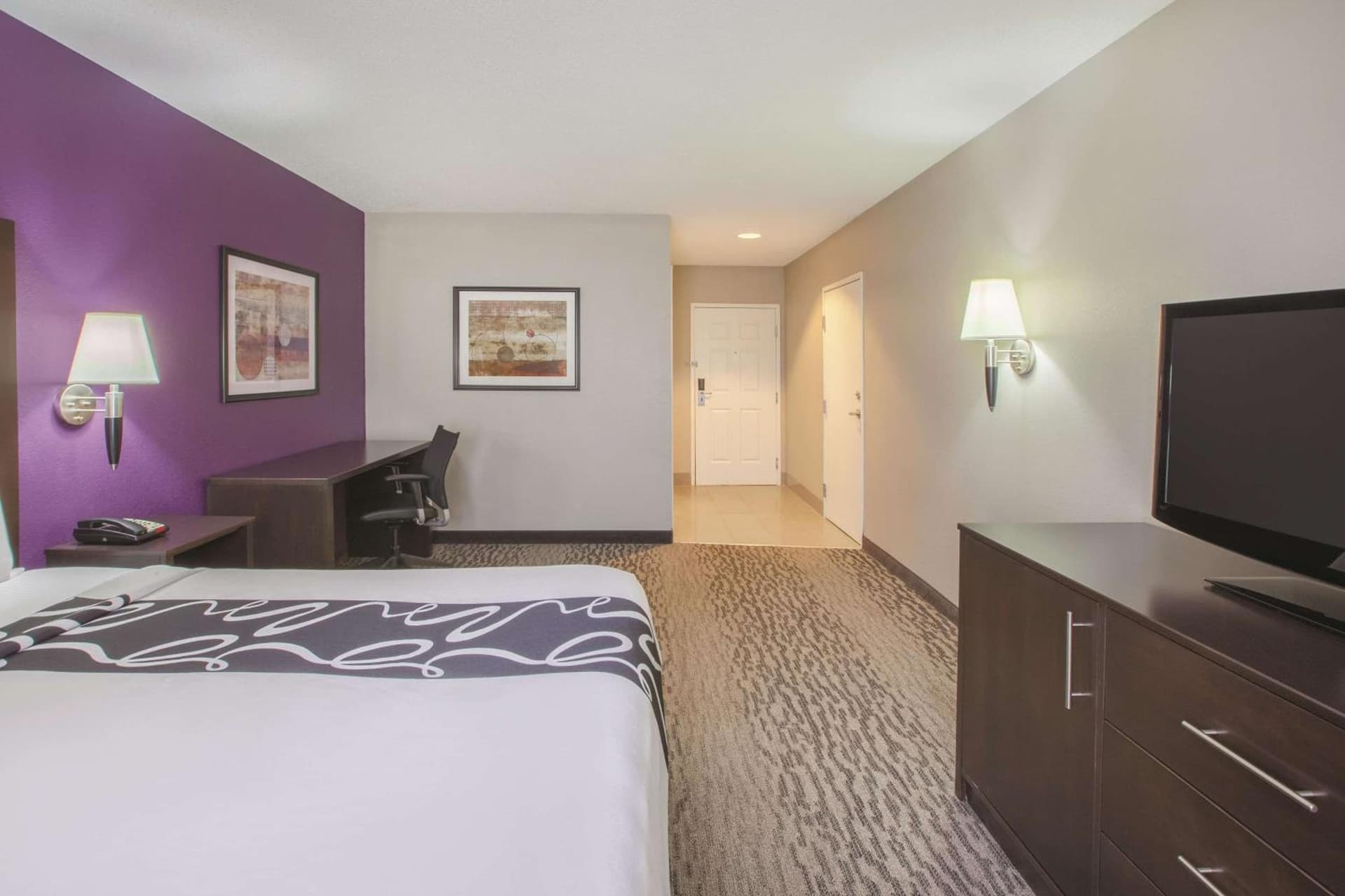 La Quinta by Wyndham Erie gallery photo in Erie, PA — image 16