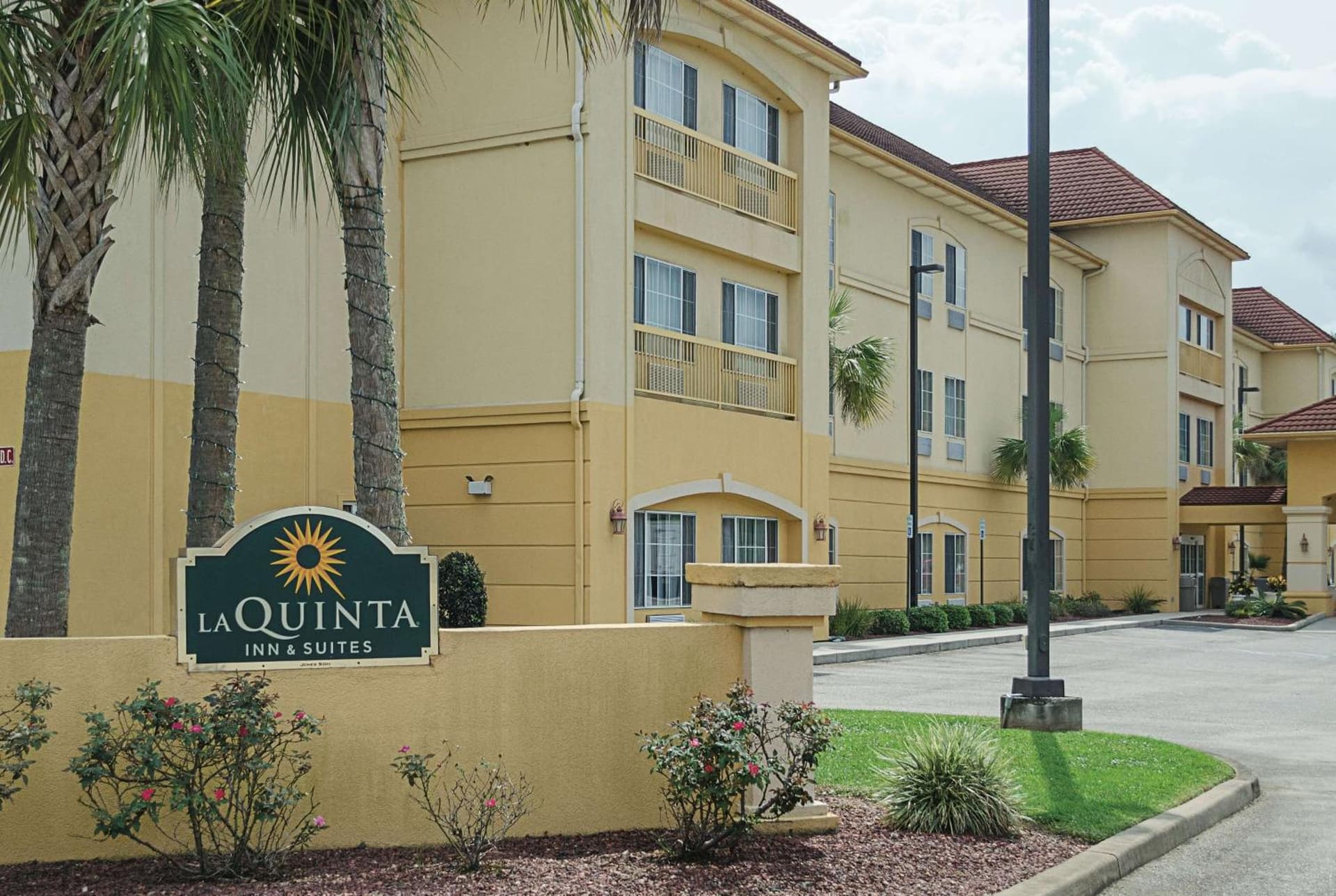La Quinta by Wyndham Mobile Satsuma / Saraland featured exterior or lobby in Satsuma, AL — similar hotel