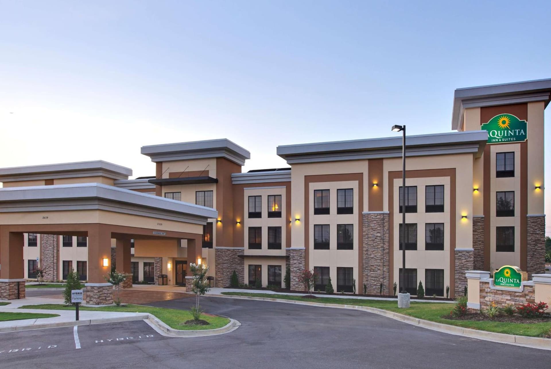 La Quinta by Wyndham Memphis Wolfchase interior in Memphis, TN — gallery photo 2