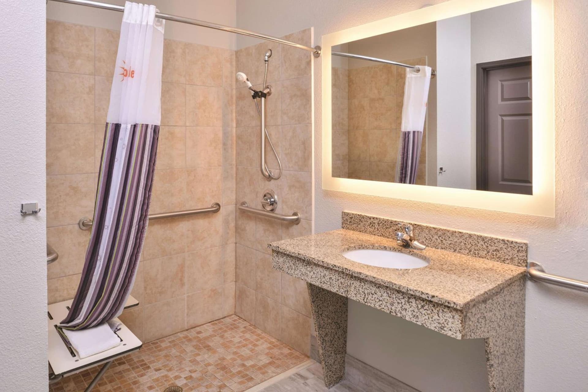 La Quinta by Wyndham Abilene Mall gallery photo in Abilene, TX — image 21