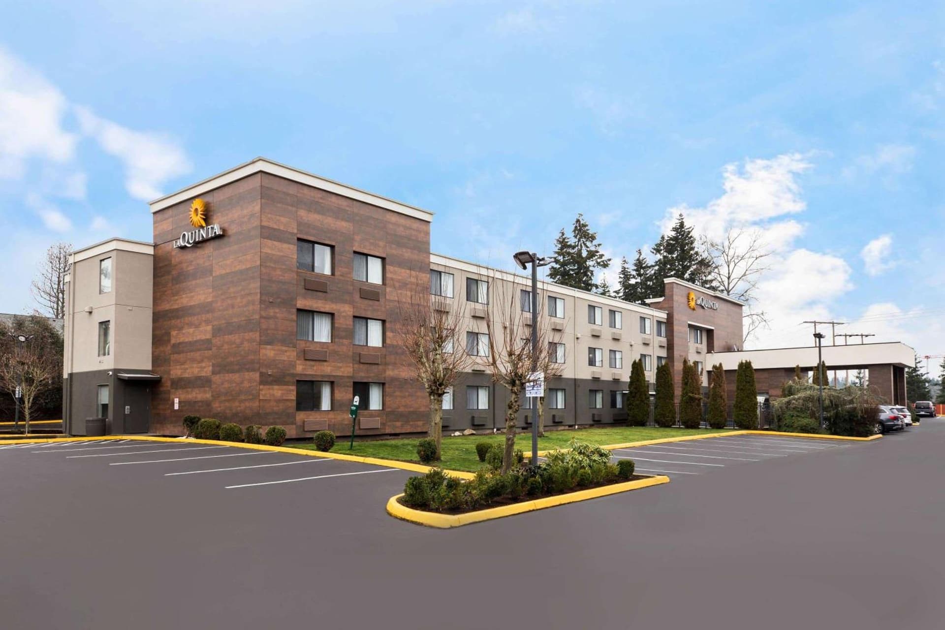 La Quinta Inn by Wyndham Everett — hotel in Everett, Washington