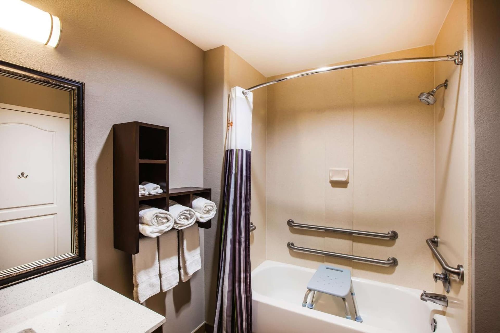 La Quinta by Wyndham Baton Rouge Denham Springs gallery photo in Baton Rouge, LA — image 13