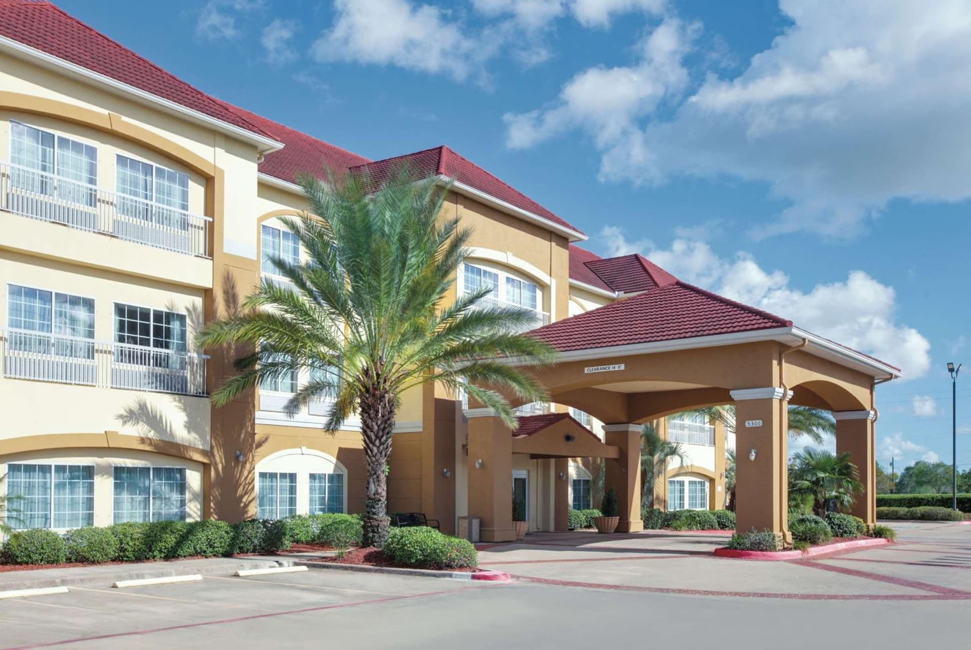 La Quinta by Wyndham Bay City — hotel in Bay City, Texas