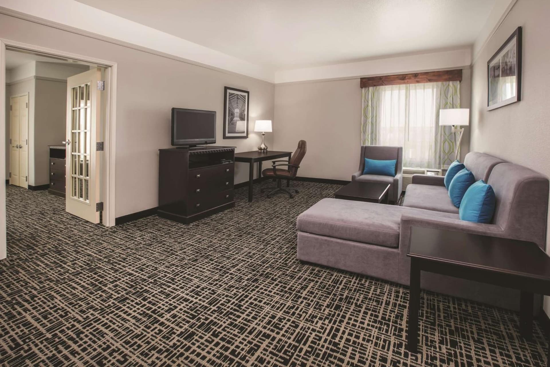 La Quinta by Wyndham Brownwood interior in Brownwood, TX — gallery photo 2