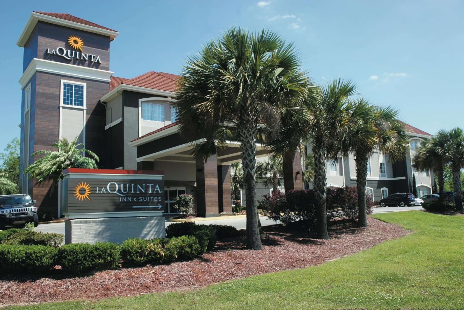 La Quinta by Wyndham Baton Rouge Denham Springs exterior or lobby in Baton Rouge, LA — main listing photo