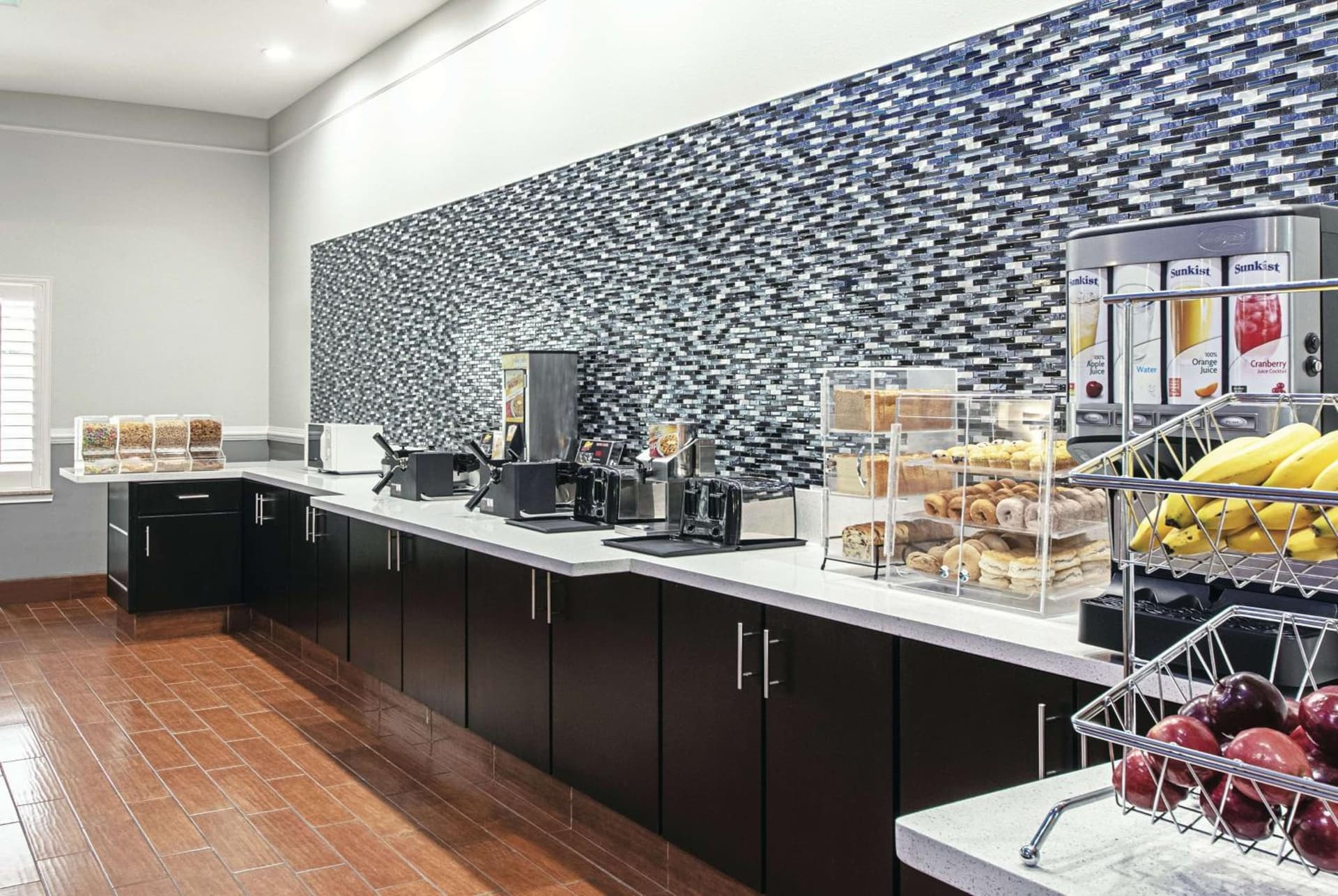La Quinta by Wyndham Alamo-McAllen East gallery photo in Alamo, TX — image 26