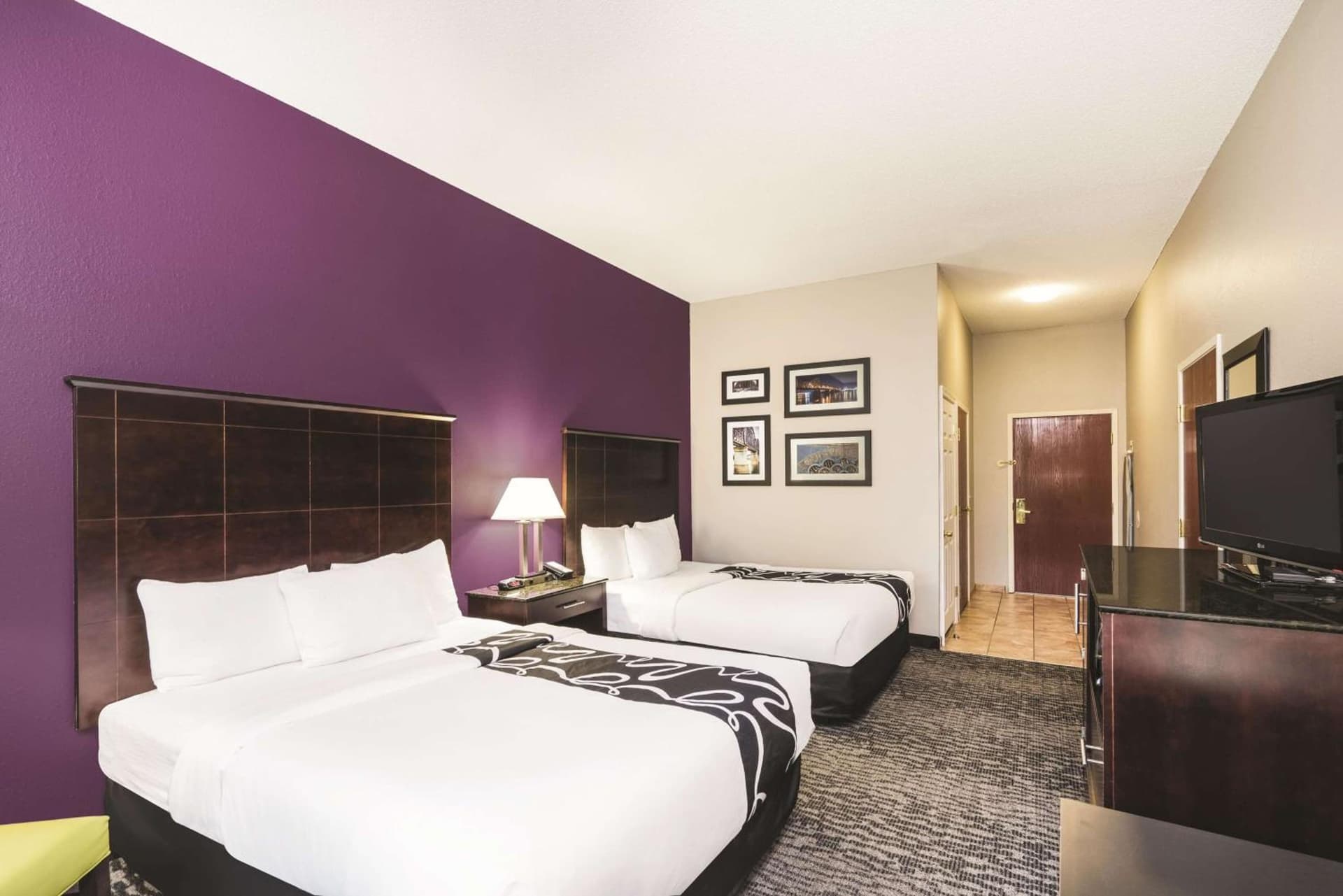 La Quinta Inn & Suites by Wyndham Louisville East gallery photo in Louisville, KY — image 24