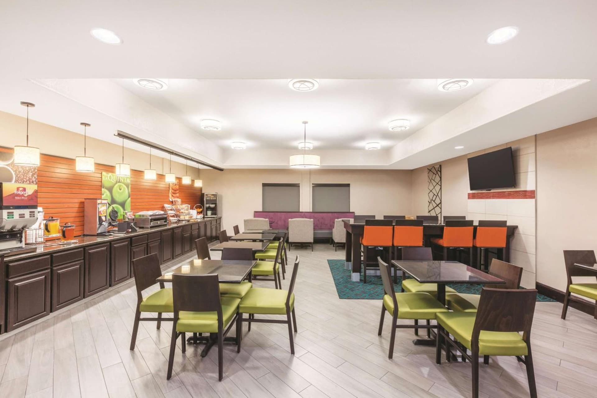 La Quinta by Wyndham Houston IAH Bush Intl Airport E gallery photo in Humble, TX — image 17