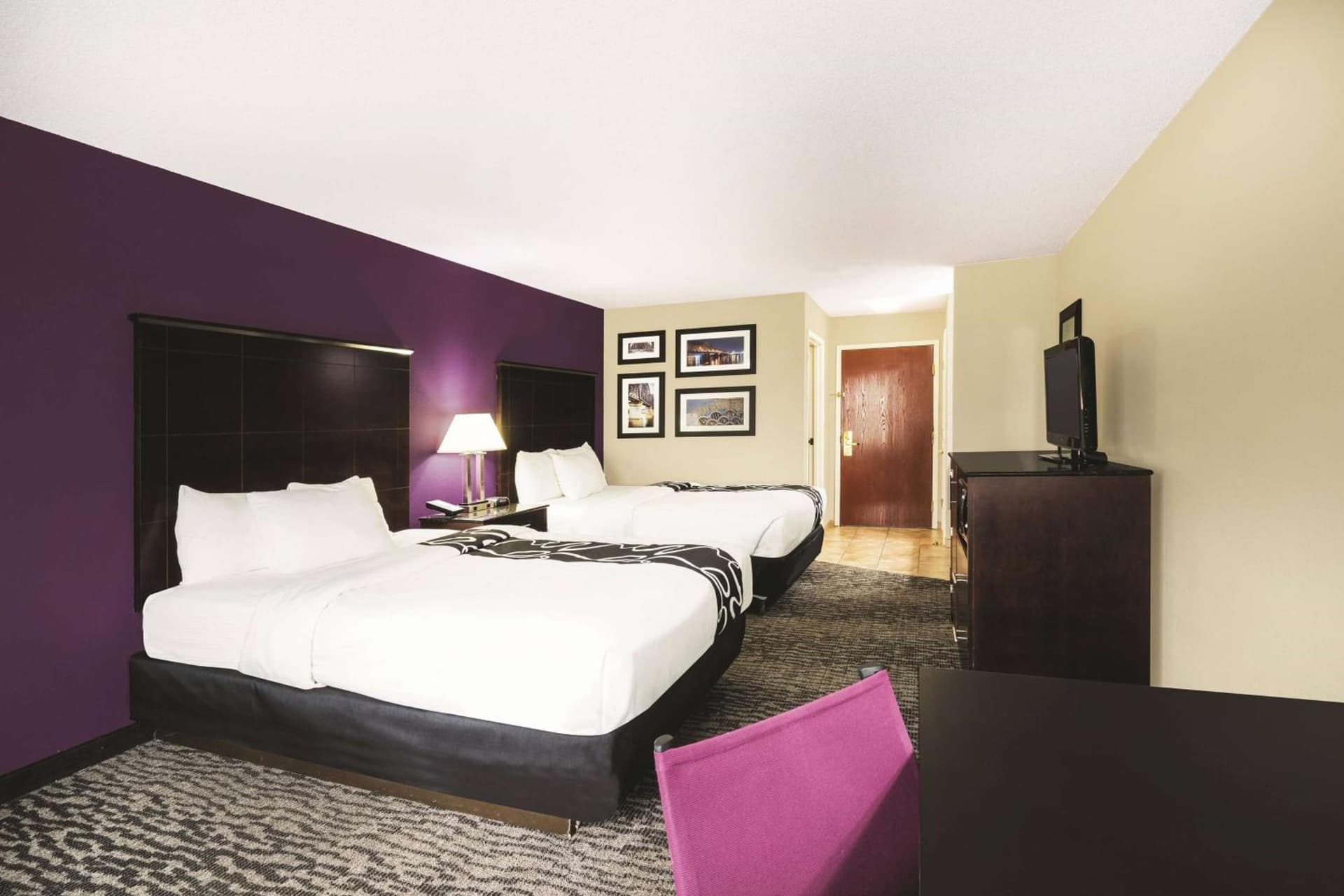 La Quinta Inn & Suites by Wyndham Louisville East gallery photo in Louisville, KY — image 21