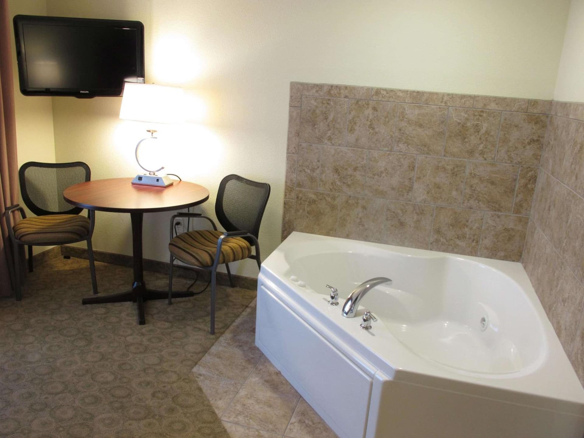 La Quinta by Wyndham Bismarck gallery photo in Bismarck, ND — image 16