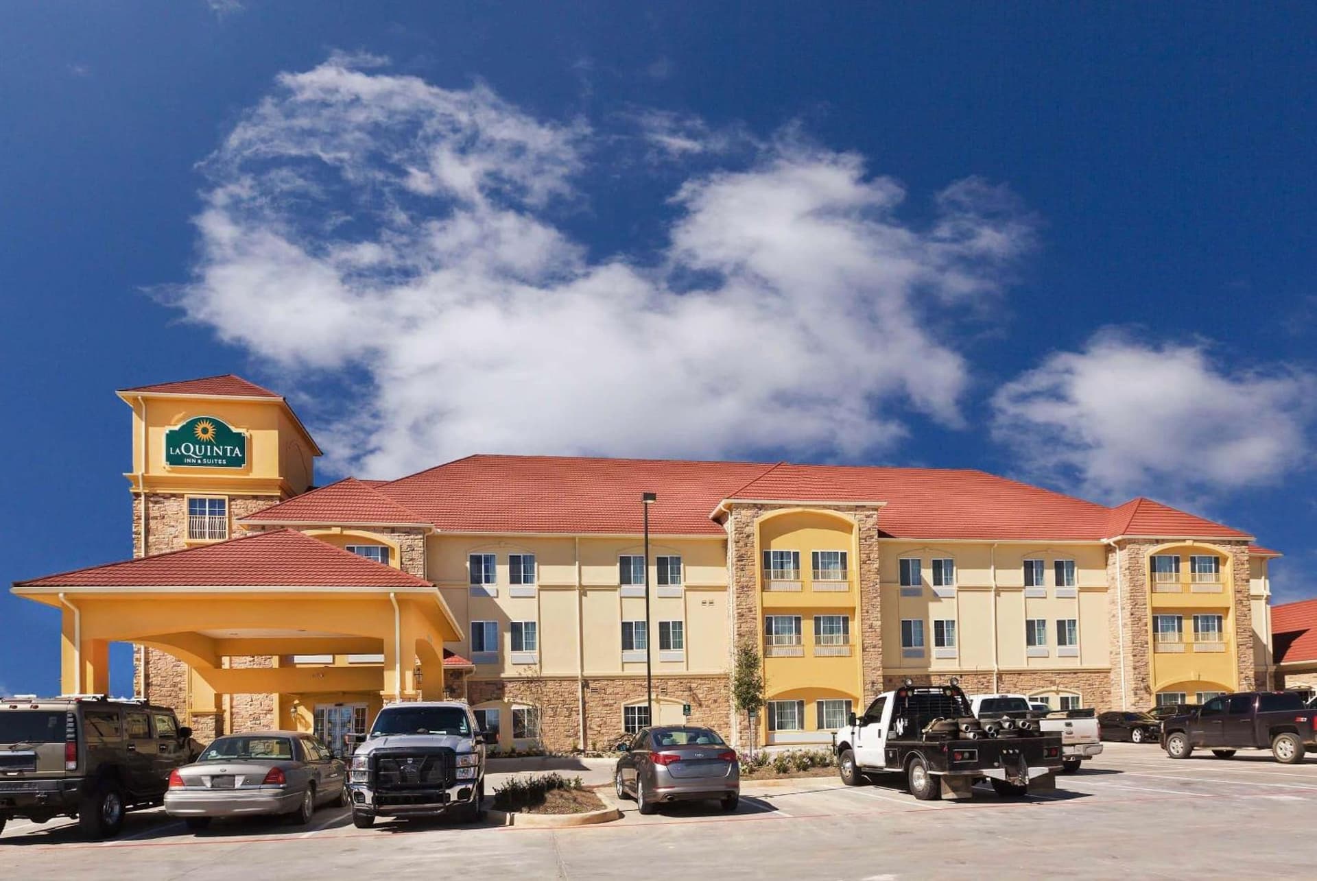La Quinta by Wyndham Floresville featured exterior or lobby in Floresville, TX — similar hotel