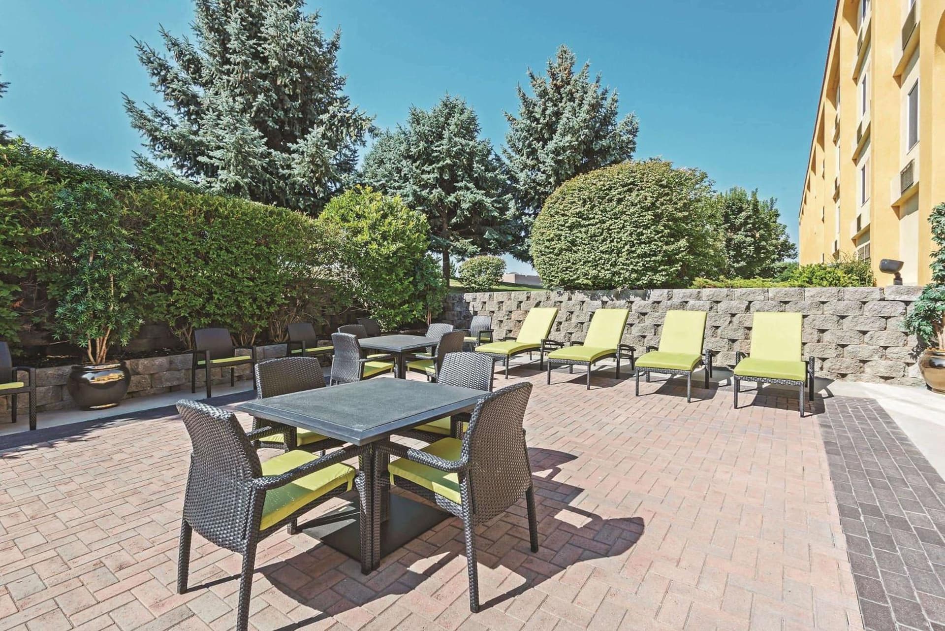 La Quinta by Wyndham Boise Towne Square interior in Boise, ID — gallery photo 2