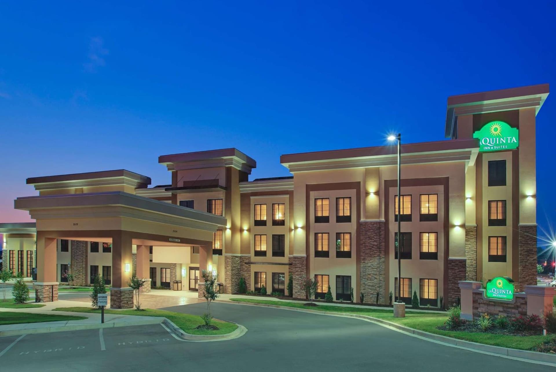 La Quinta by Wyndham Memphis Wolfchase featured exterior or lobby in Memphis, TN — similar hotel