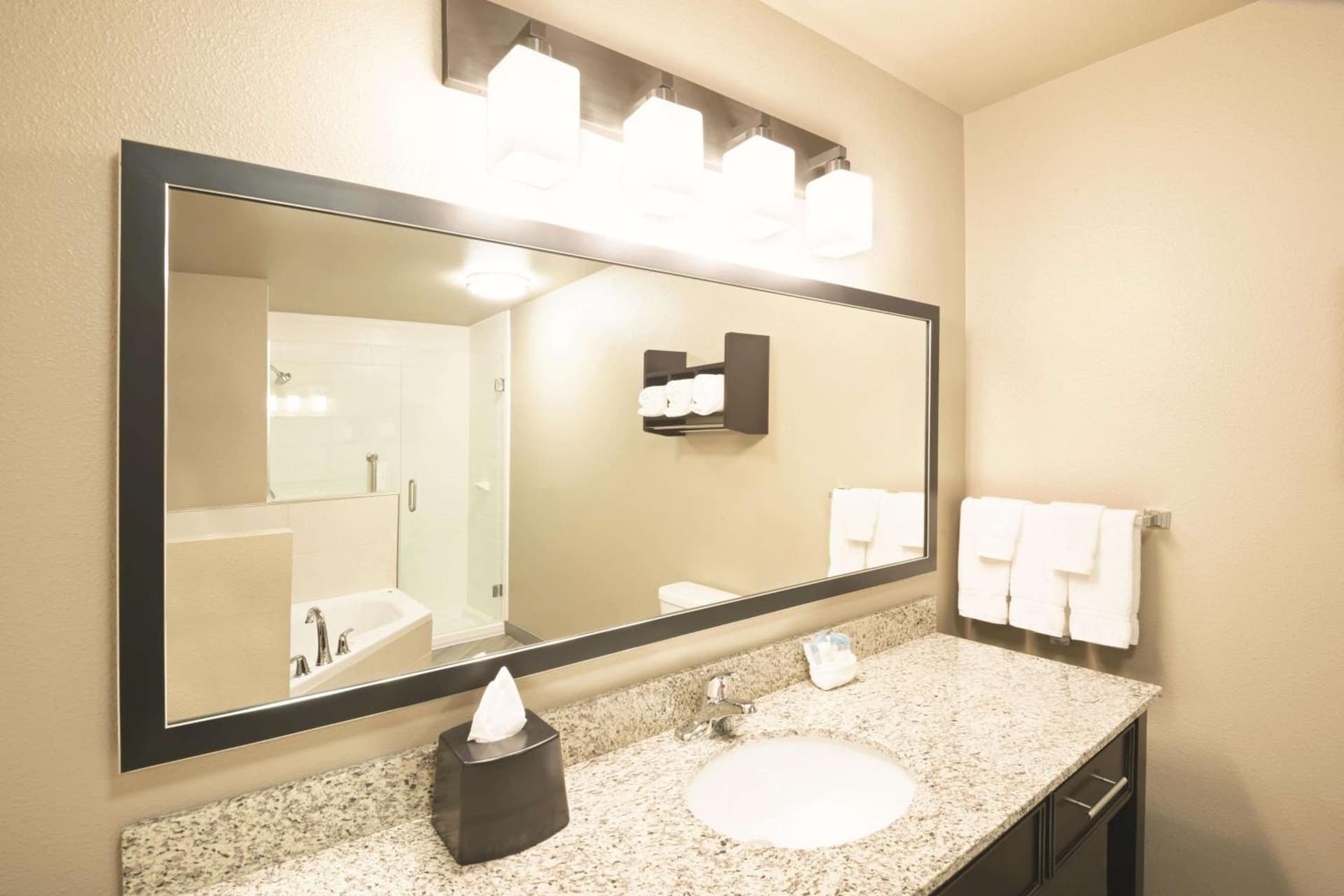 La Quinta by Wyndham Billings gallery photo in Billings, MT — image 22