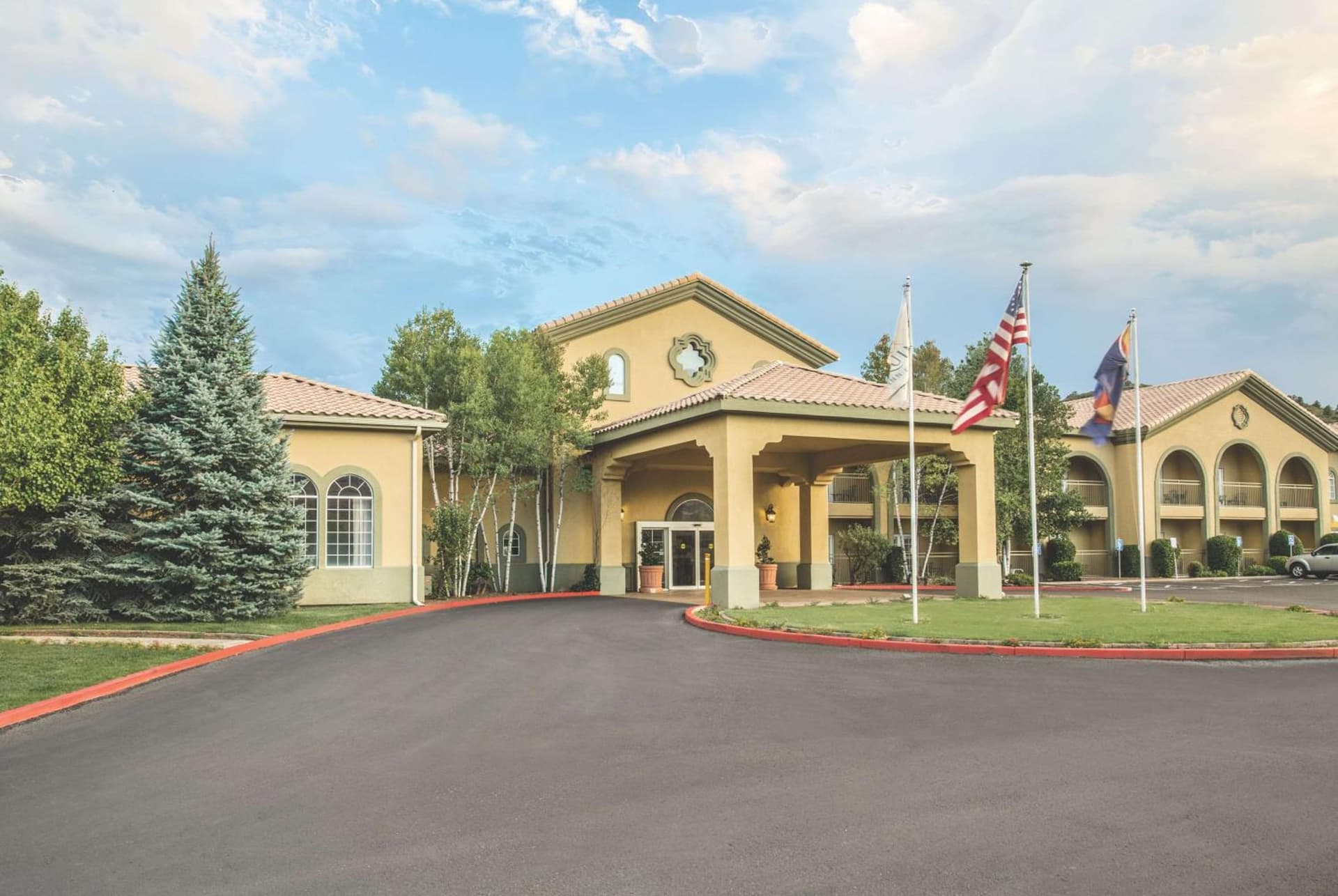 La Quinta by Wyndham Conference Center Prescott interior in Prescott, AZ — gallery photo 2