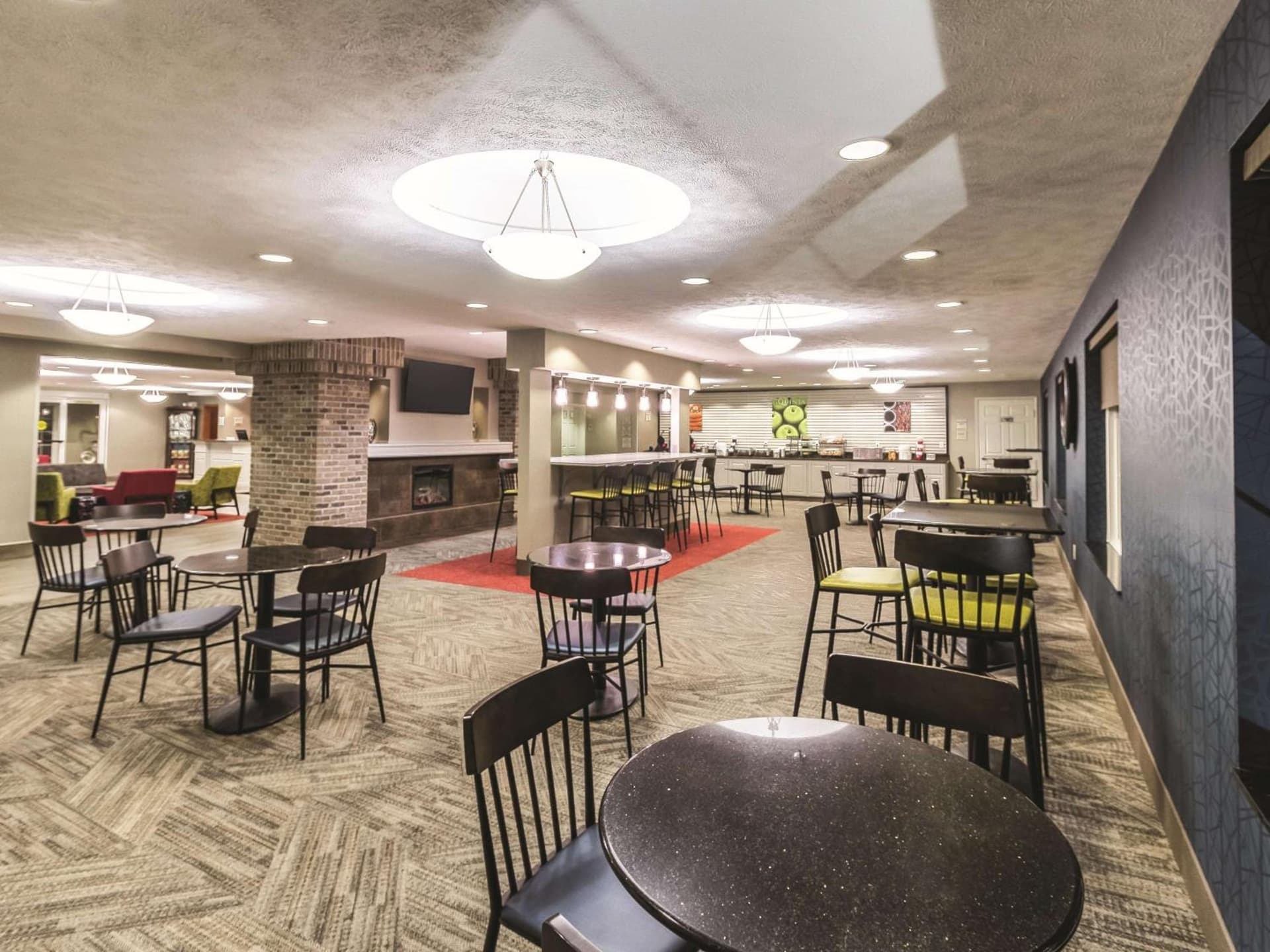 La Quinta by Wyndham Fargo-Medical Center gallery photo in Fargo, ND — image 32