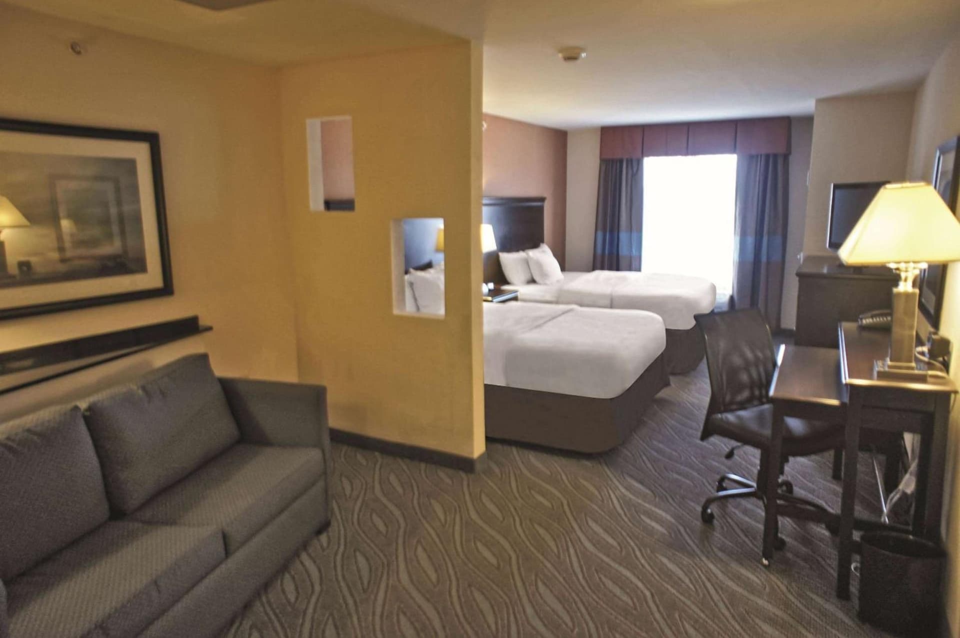 La Quinta by Wyndham Edmond gallery photo in Edmond, OK — image 8