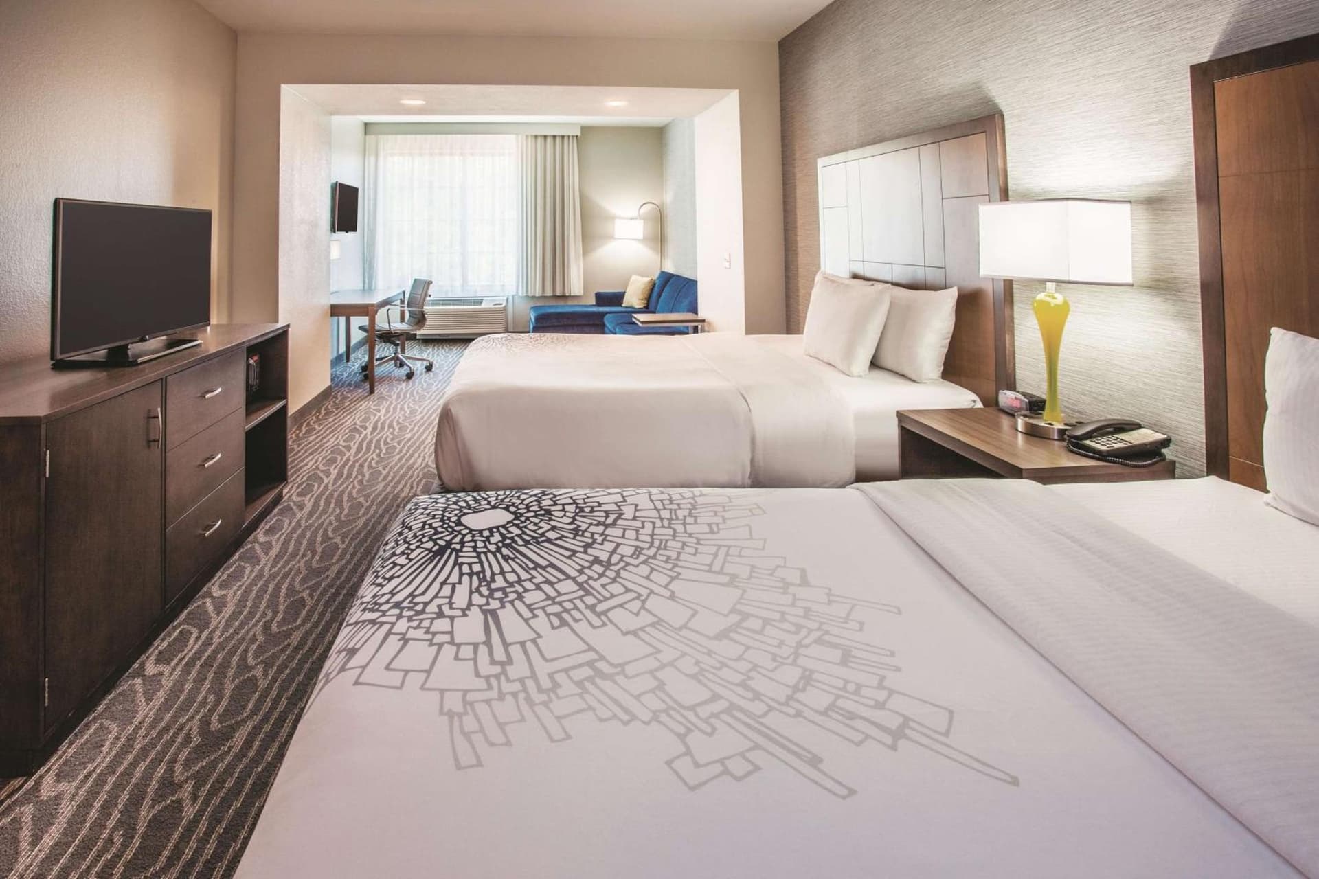 La Quinta by Wyndham Duluth gallery photo in Duluth, MN — image 10