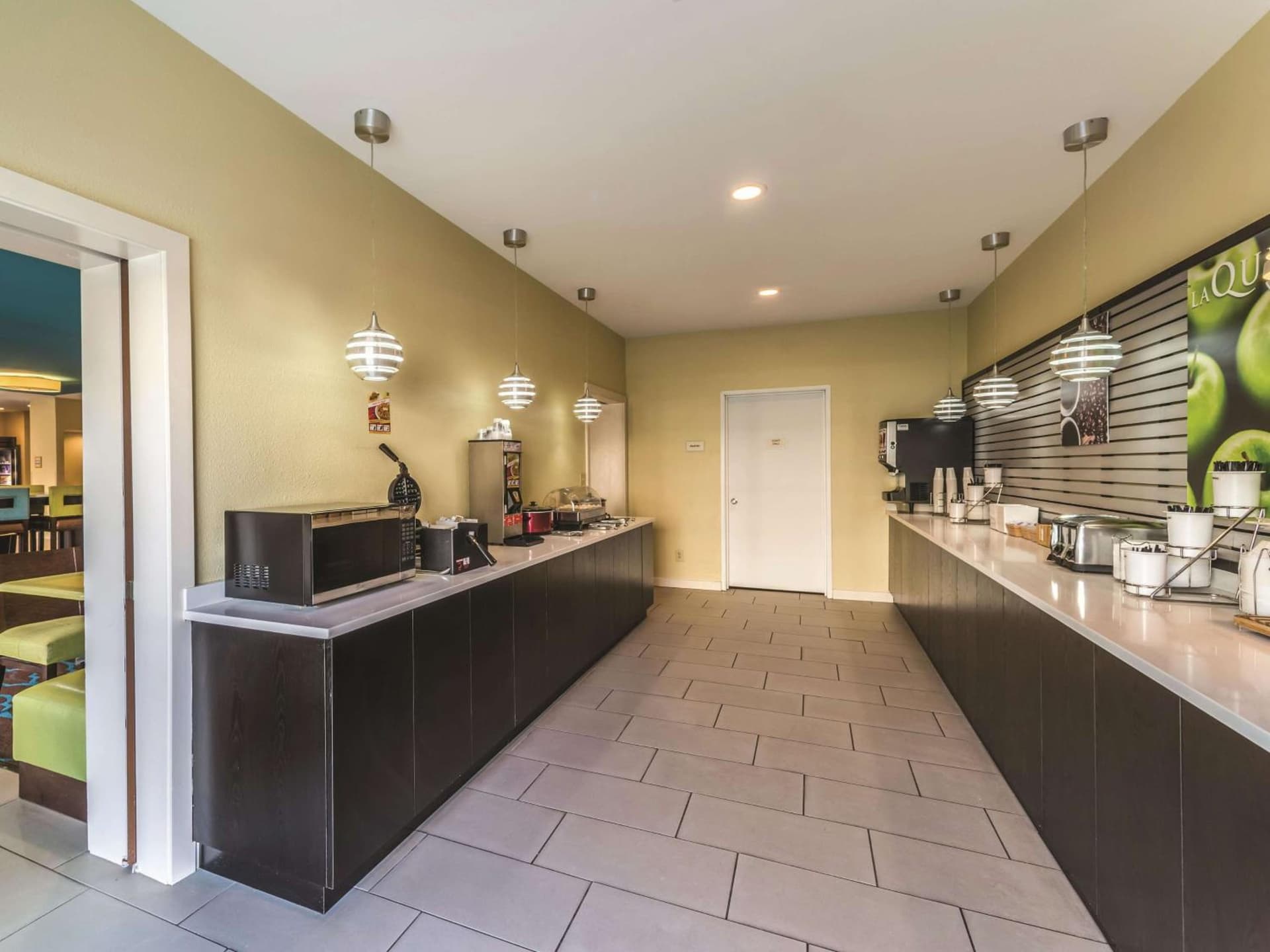 La Quinta by Wyndham Collinsville - St. Louis gallery photo in Collinsville, IL — image 23