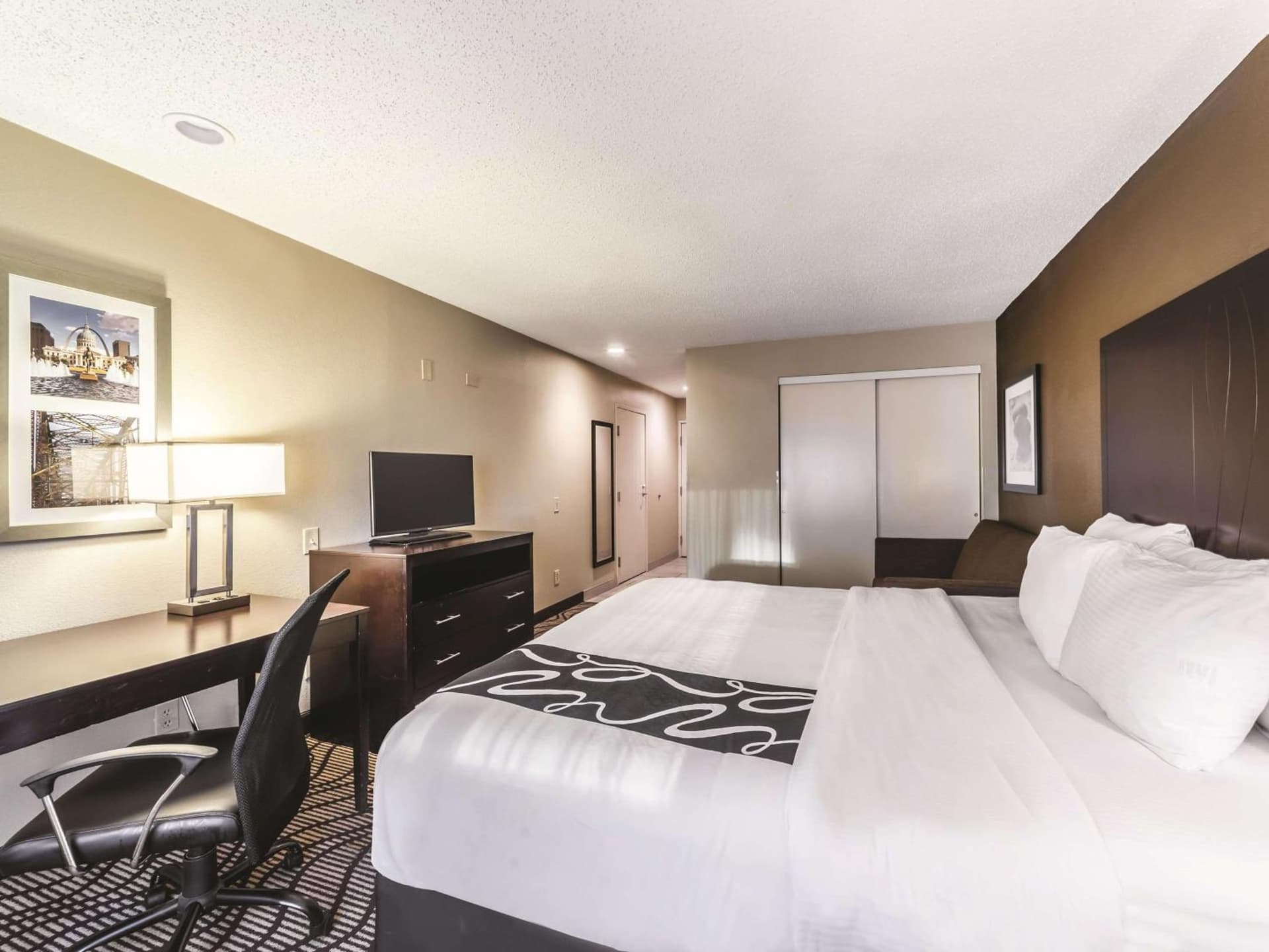 La Quinta by Wyndham Collinsville - St. Louis gallery photo in Collinsville, IL — image 9