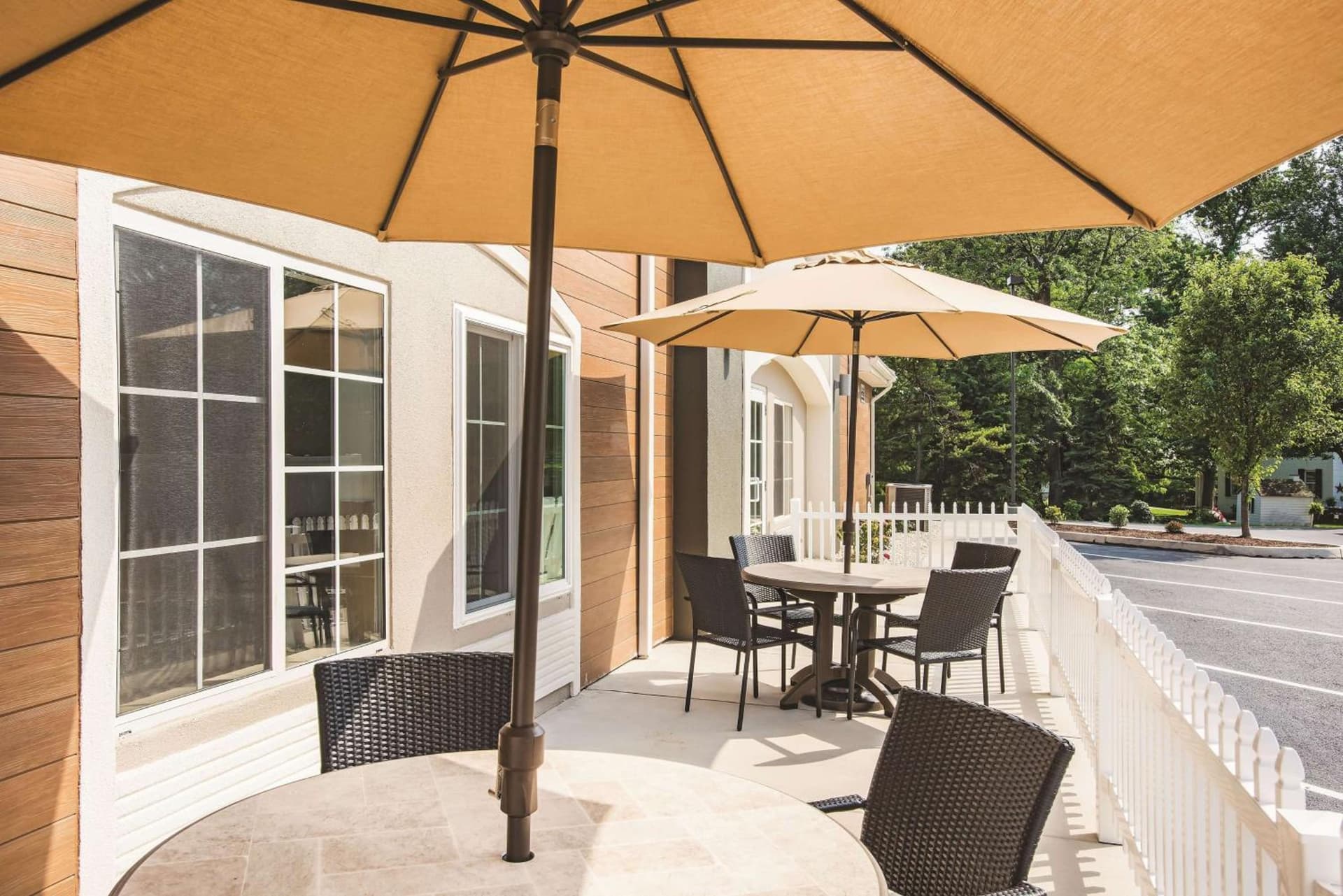 La Quinta by Wyndham Chambersburg gallery photo in Chambersburg, PA — image 25