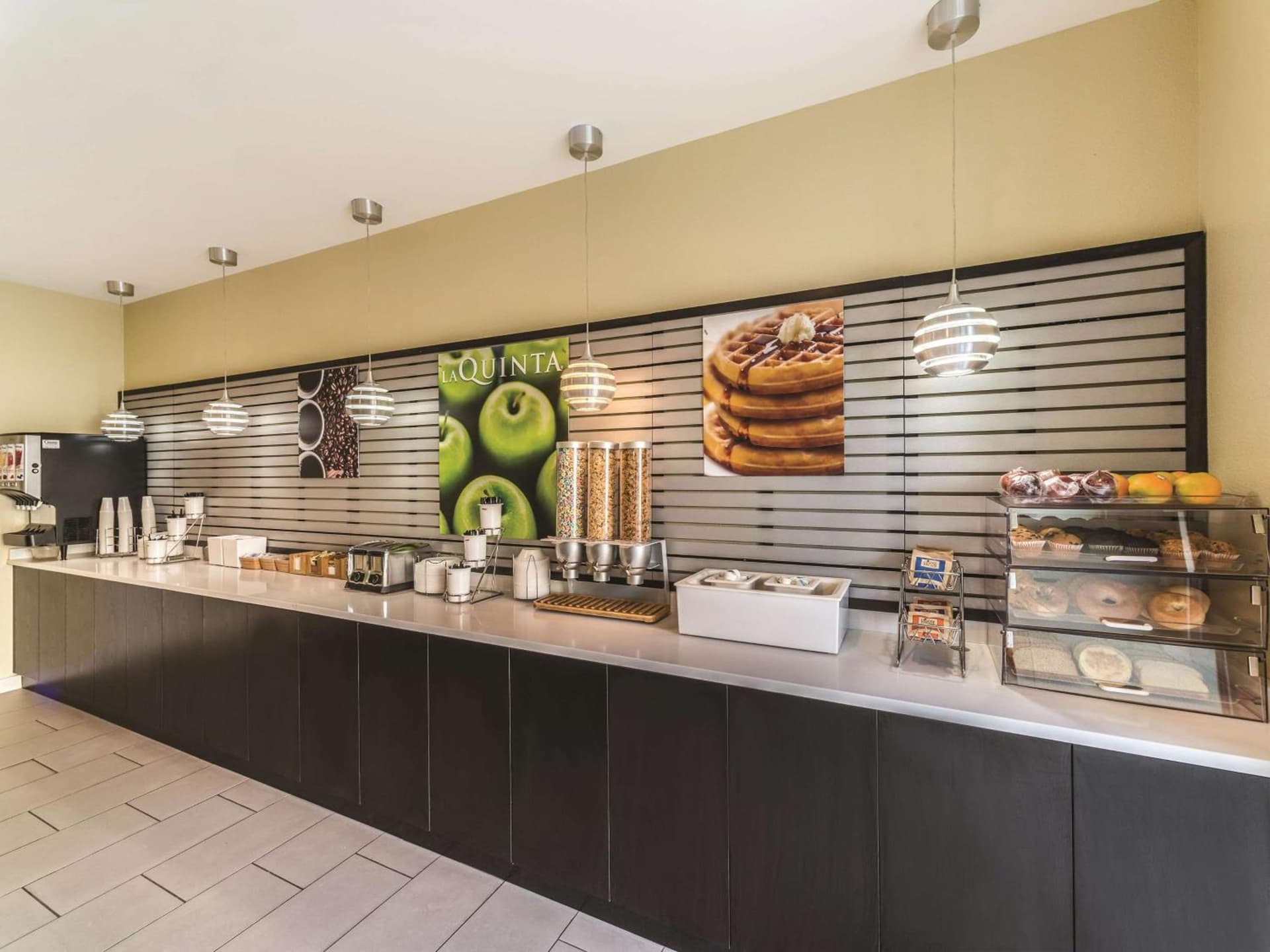 La Quinta by Wyndham Collinsville - St. Louis gallery photo in Collinsville, IL — image 30