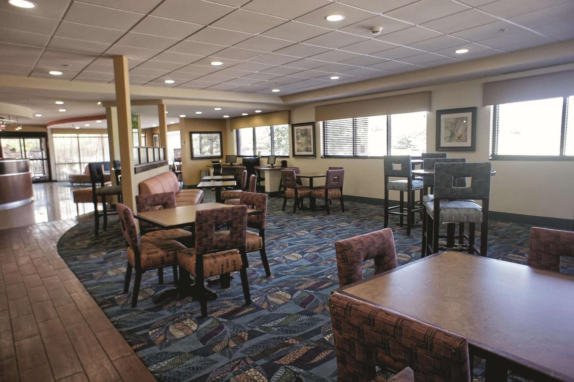 La Quinta by Wyndham Edmond gallery photo in Edmond, OK — image 36