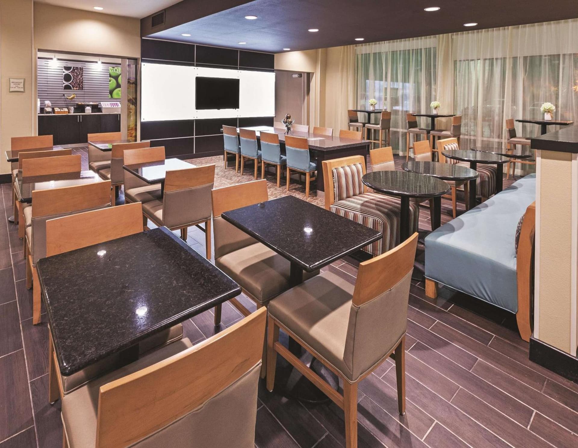 La Quinta by Wyndham Wichita Falls - MSU Area gallery photo in Wichita Falls, TX — image 20