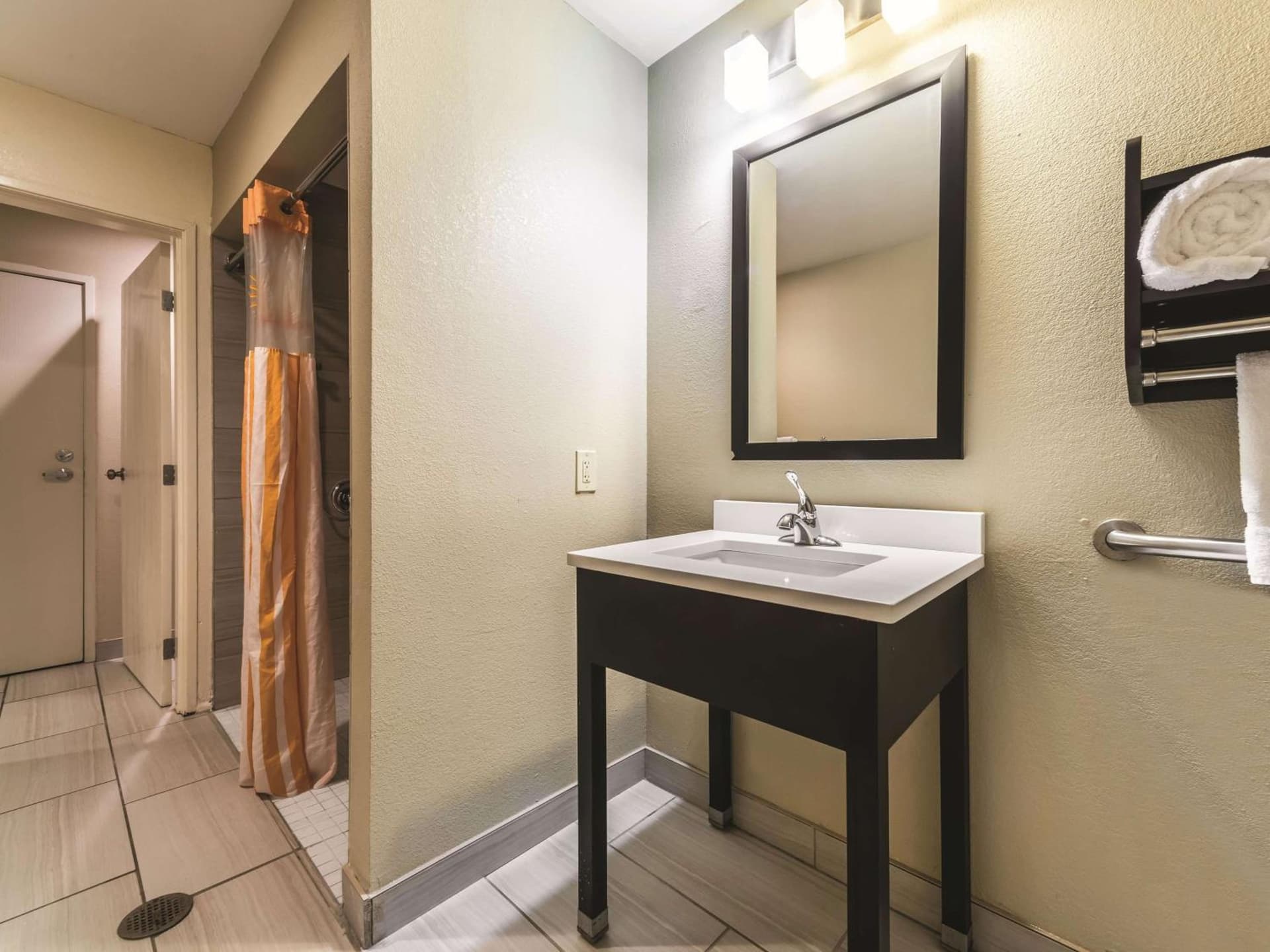 La Quinta by Wyndham Collinsville - St. Louis gallery photo in Collinsville, IL — image 29