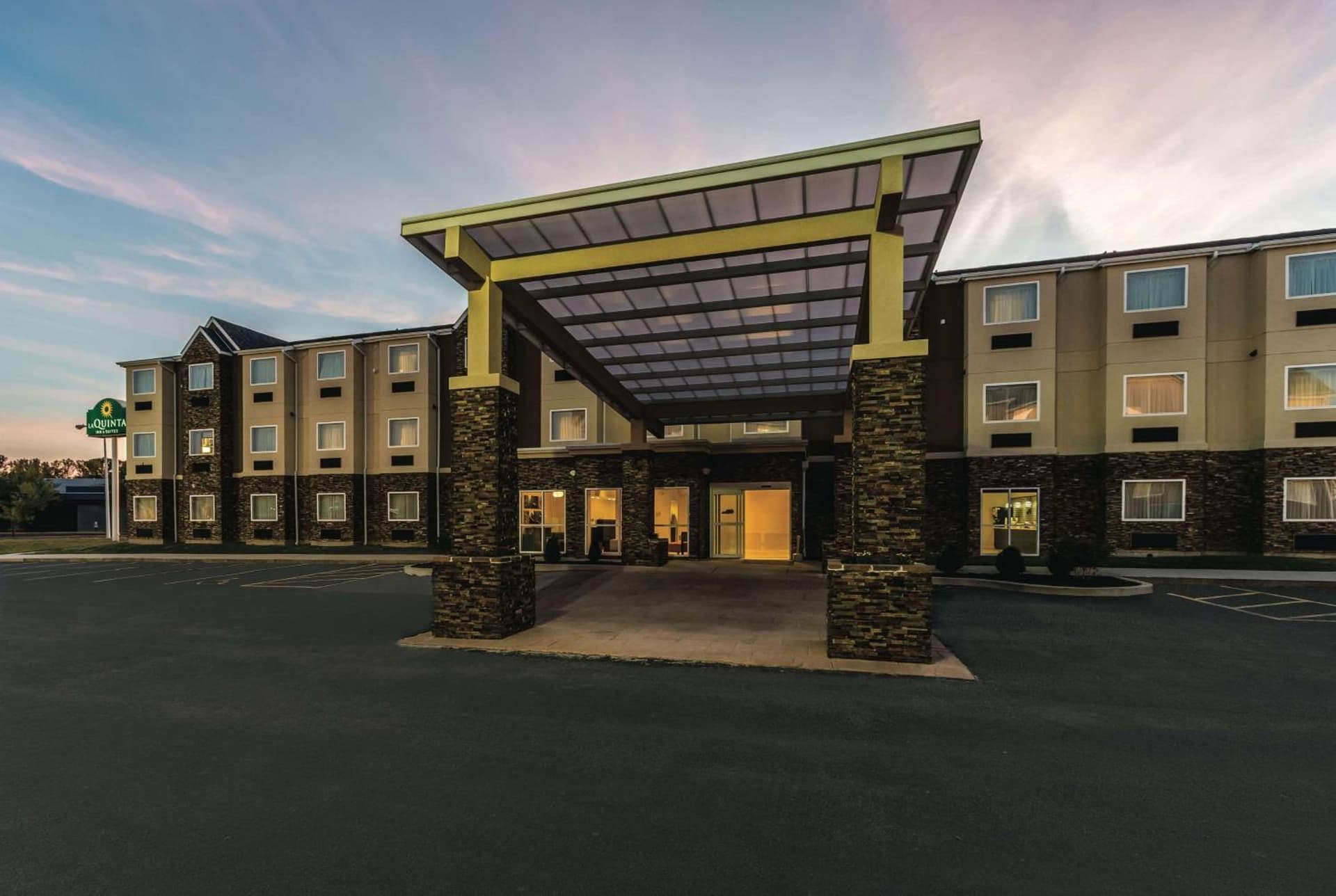 La Quinta by Wyndham Collinsville - St. Louis gallery photo in Collinsville, IL — image 16