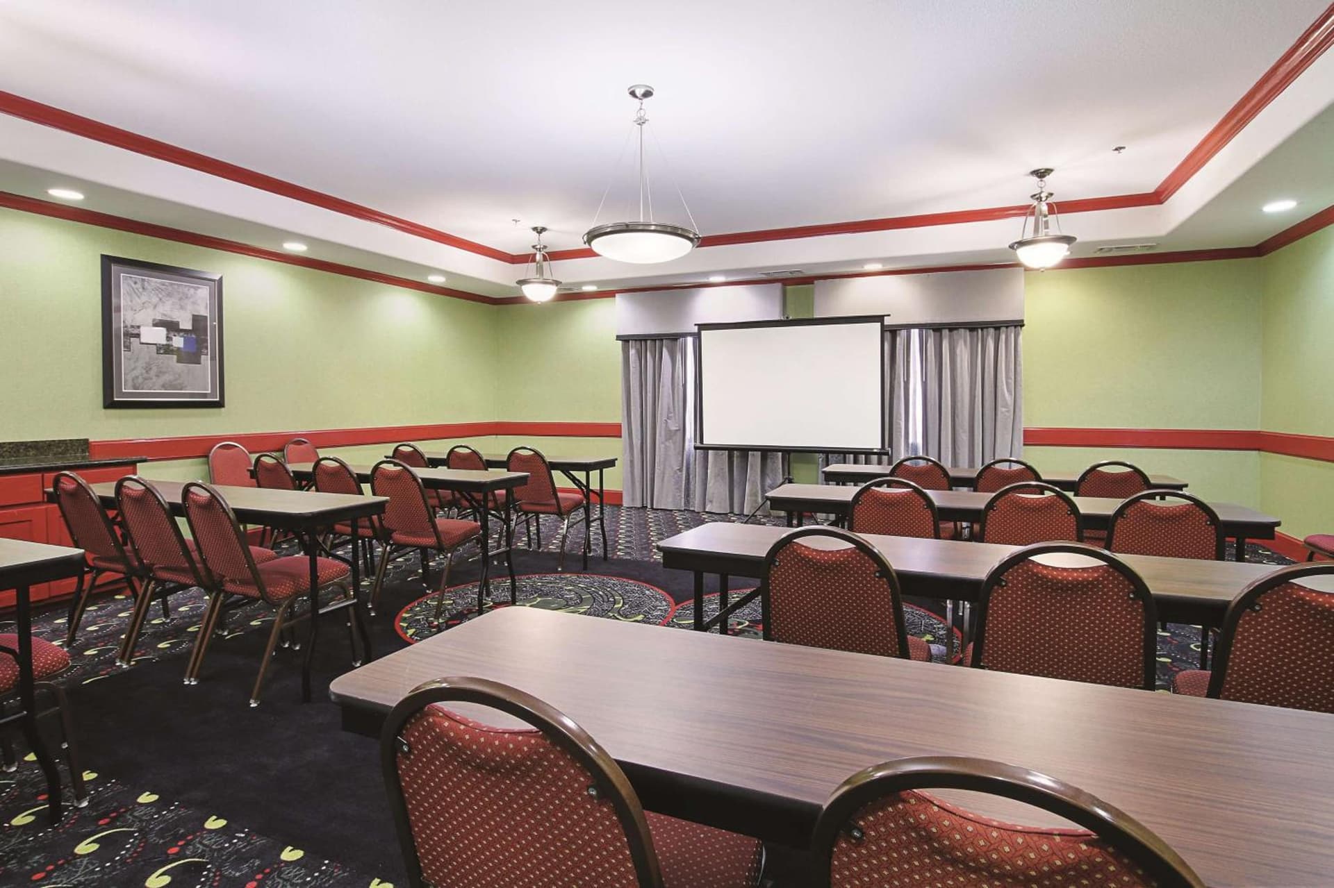 La Quinta Inn & Suites by Wyndham South Dallas - Hutchins gallery photo in Hutchins, TX — image 14