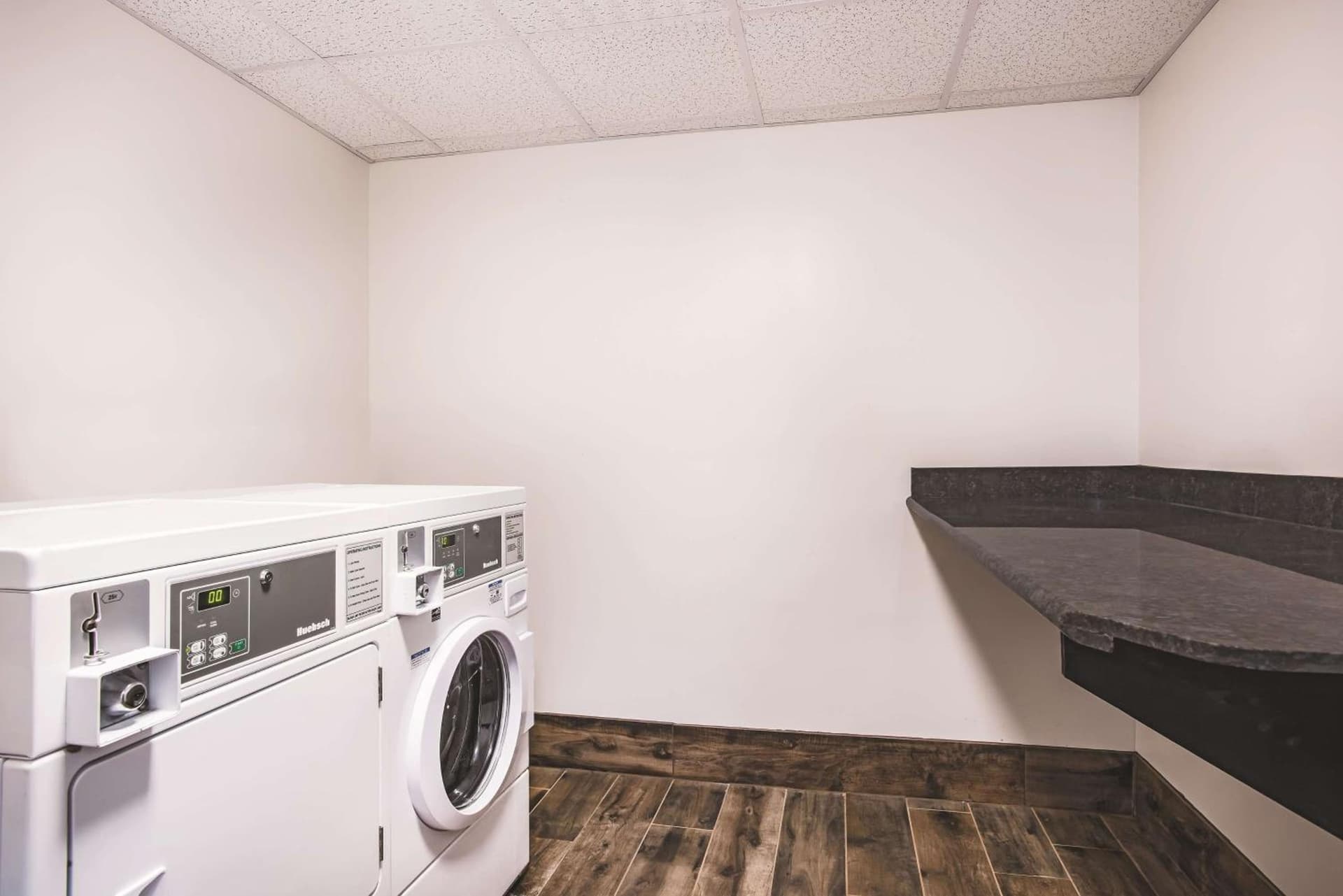 La Quinta by Wyndham Chambersburg gallery photo in Chambersburg, PA — image 19